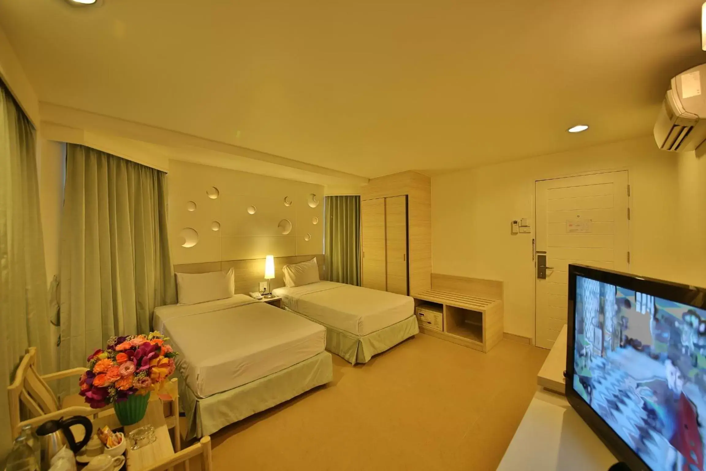 Bed in Sunshine Hotel & Residences - SHA Plus