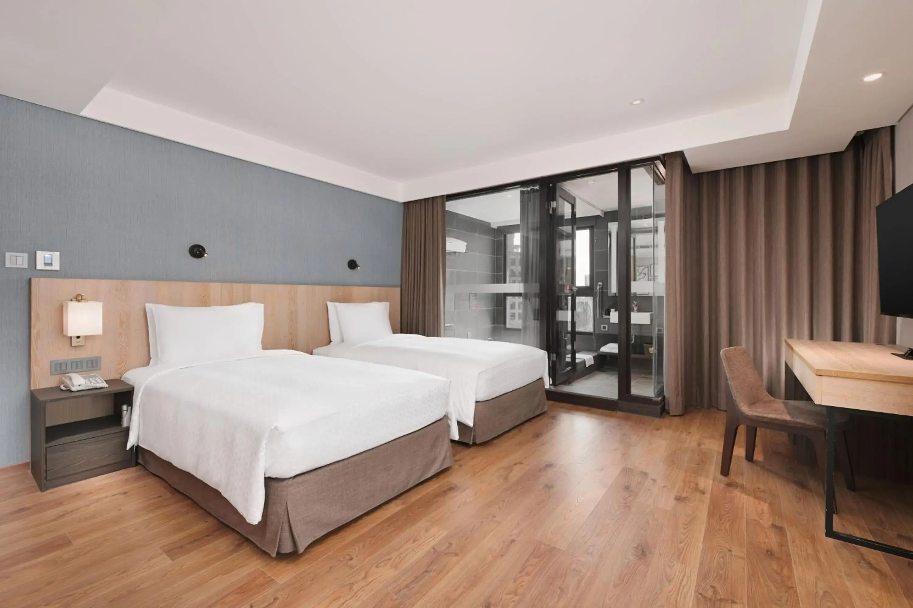 Photo of the whole room, Bed in Four Points by Sheraton Yilan Jiaoxi