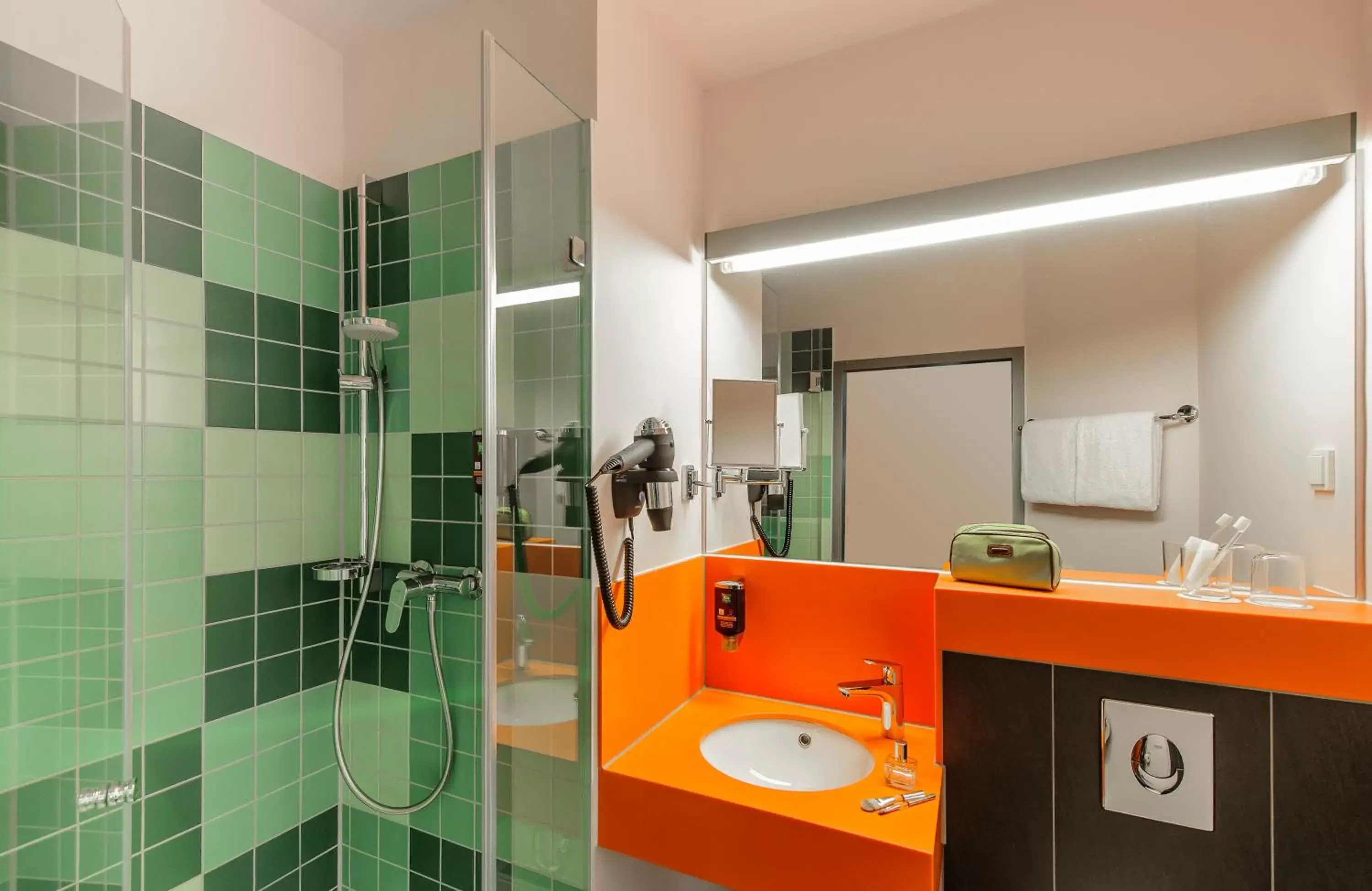 Bathroom in ibis Styles Speyer