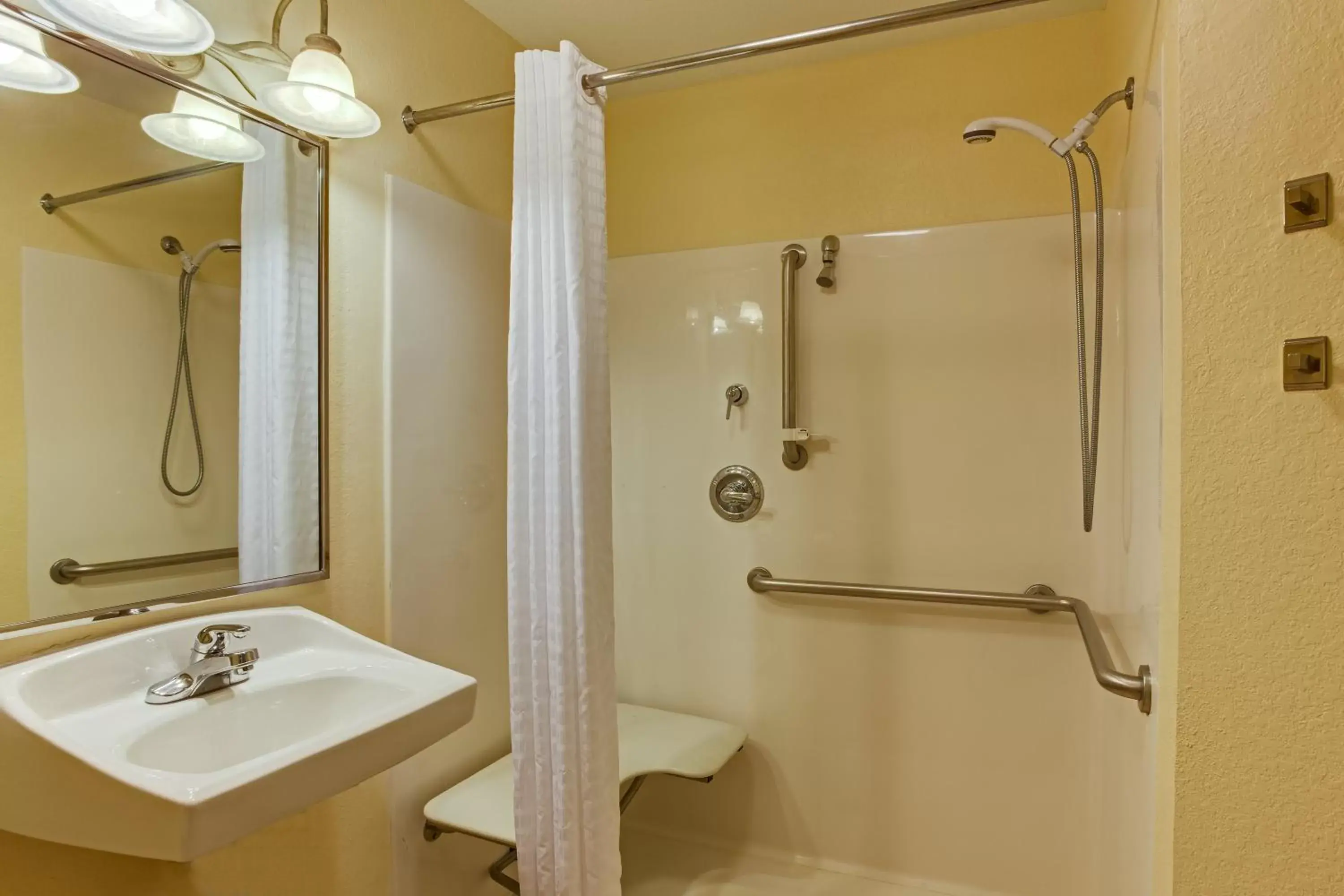 Photo of the whole room, Bathroom in Candlewood Suites Lake Mary, an IHG Hotel