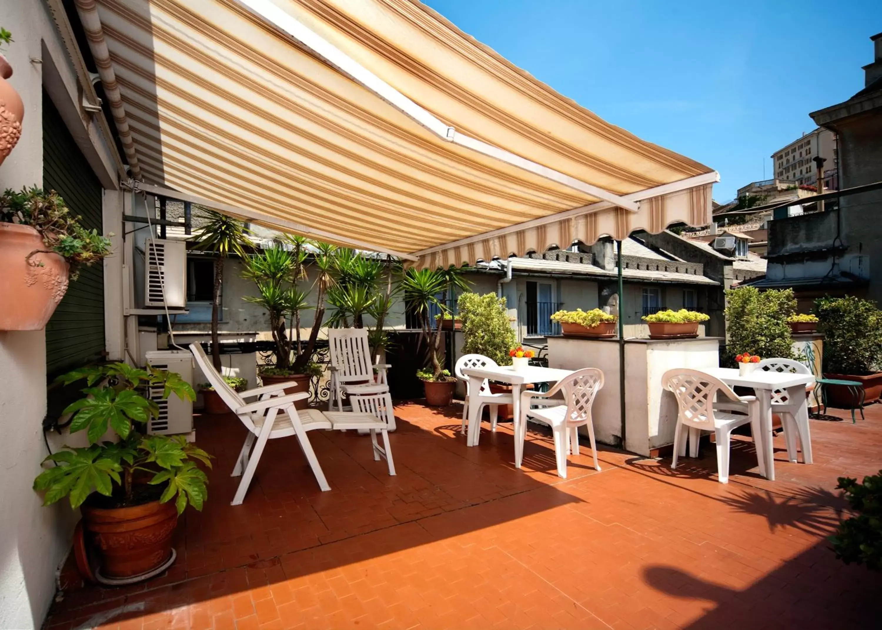 Balcony/Terrace in Hotel Cairoli