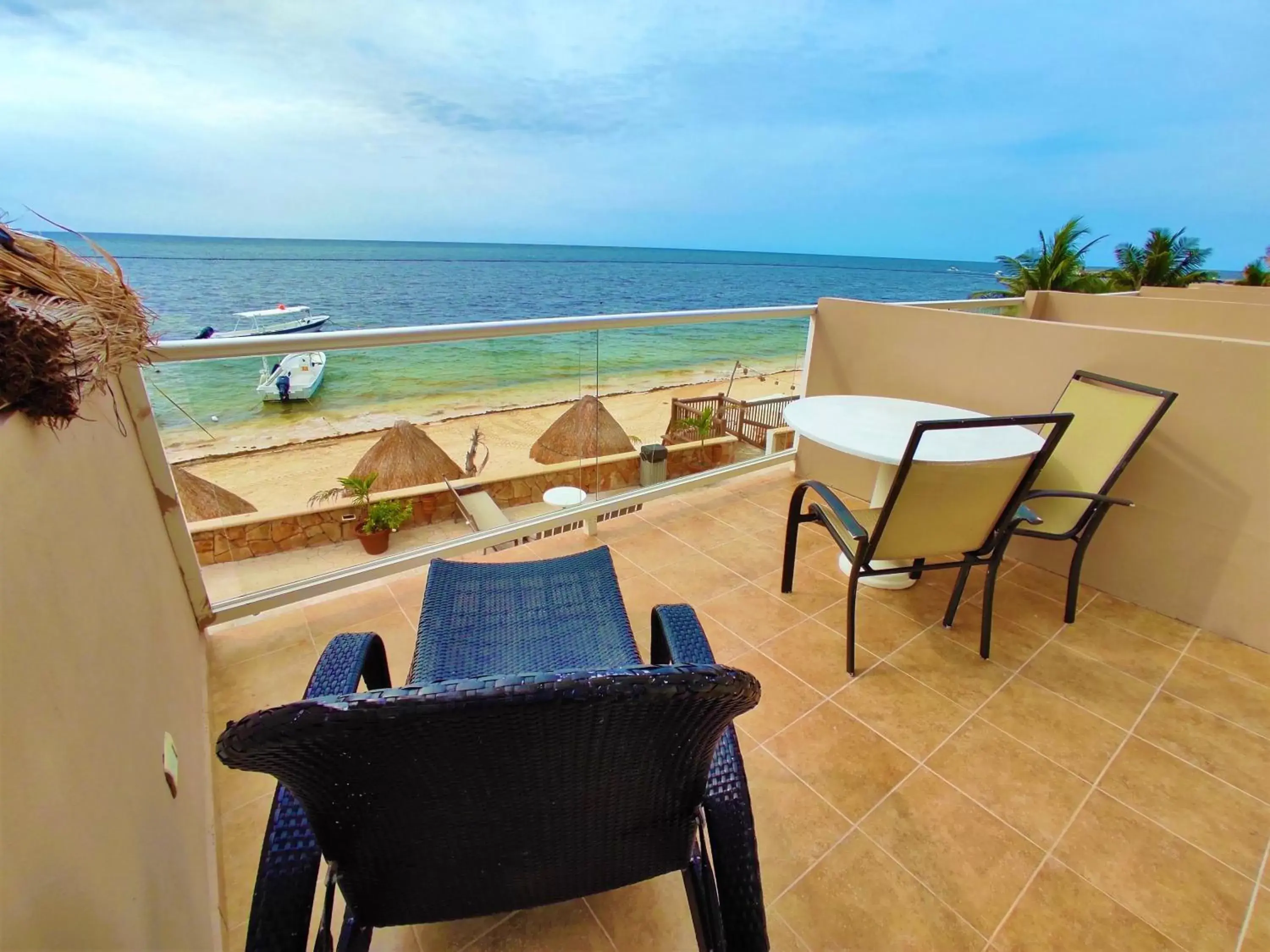 Balcony/Terrace in Hacienda Morelos Beachfront Hotel