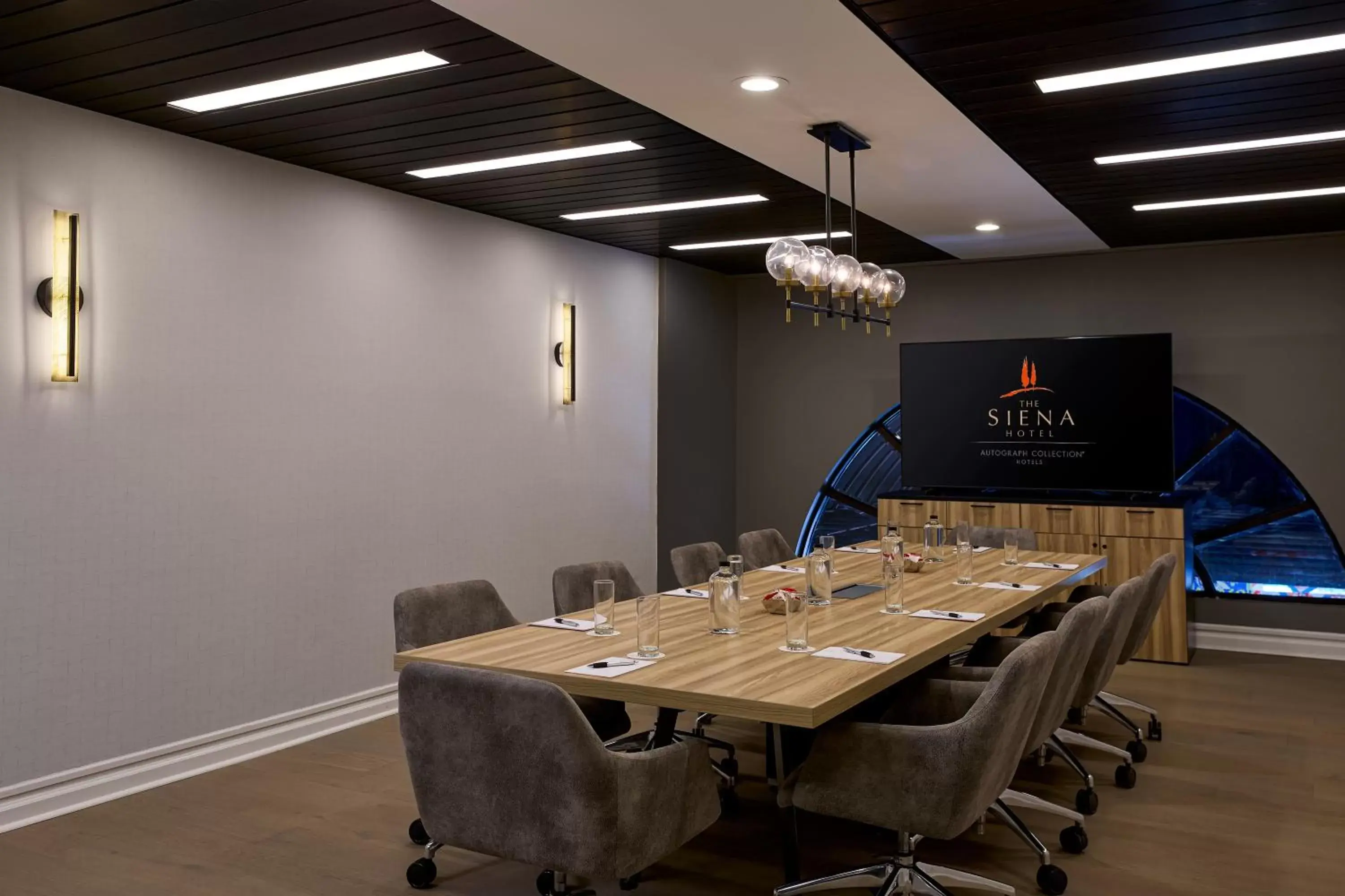 Meeting/conference room in The Siena Hotel, Autograph Collection