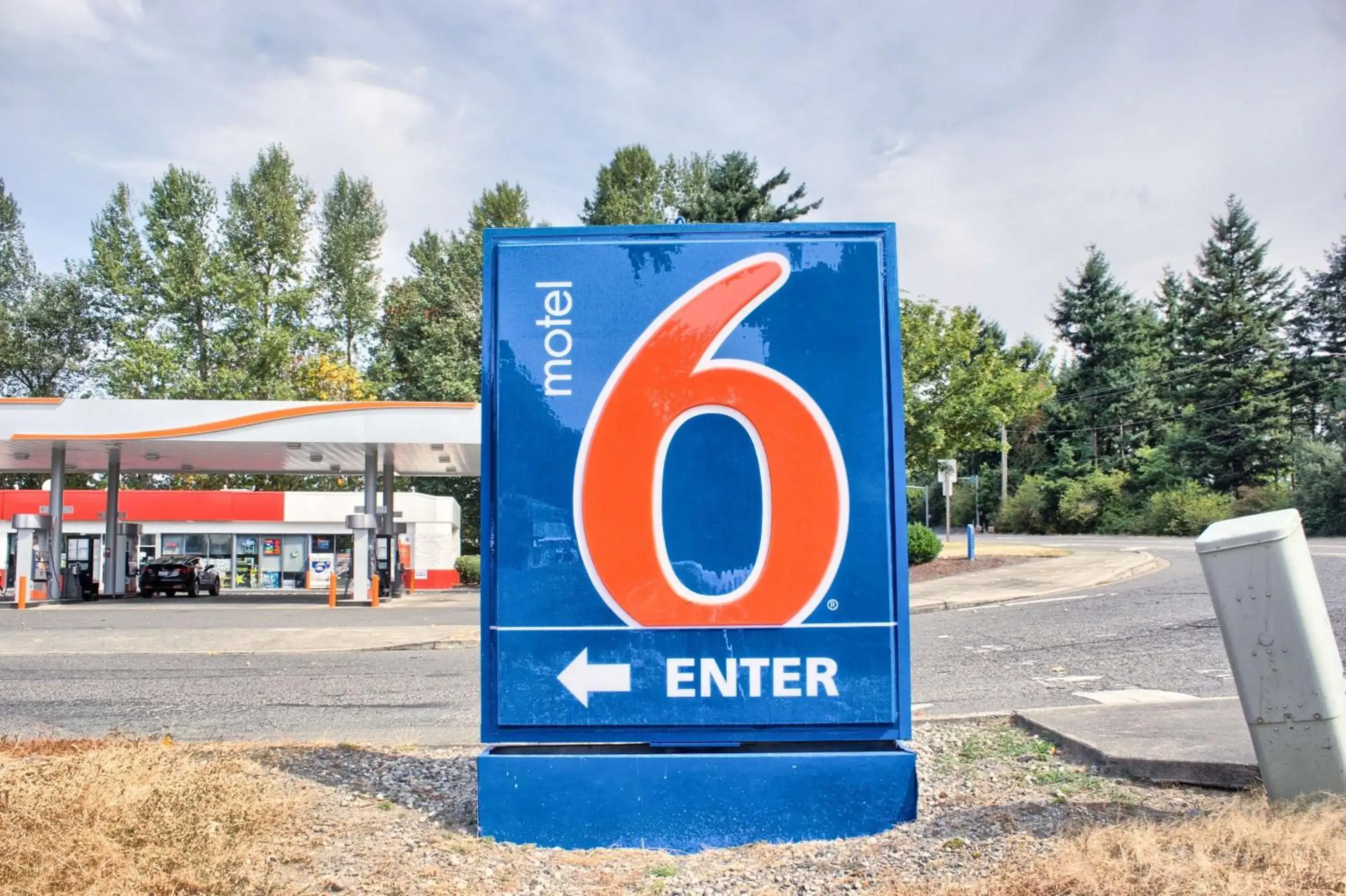 Property building in Motel 6-Seattle, WA - South