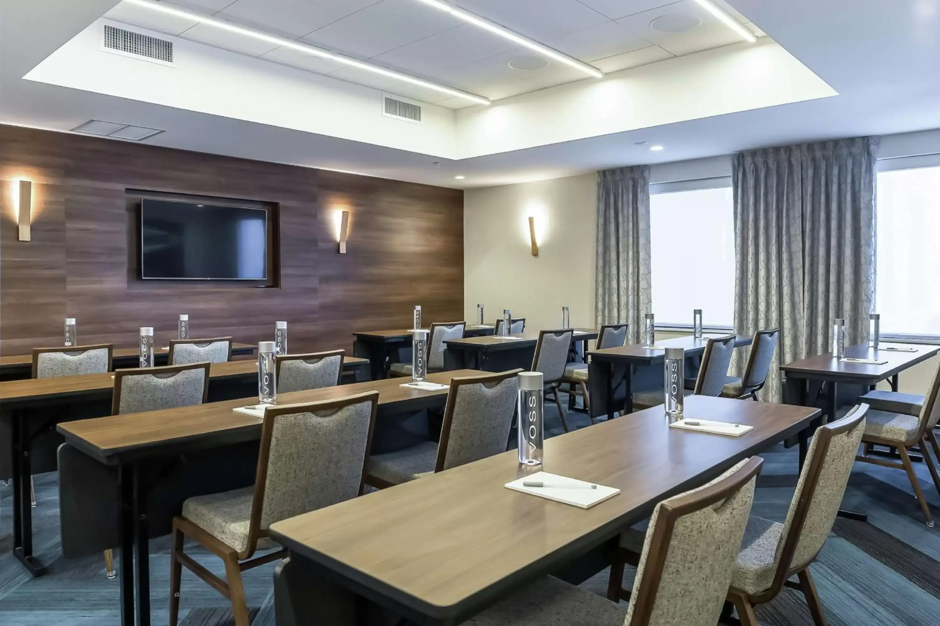 Meeting/conference room in Hampton Inn & Suites Bridgeview Chicago, Il