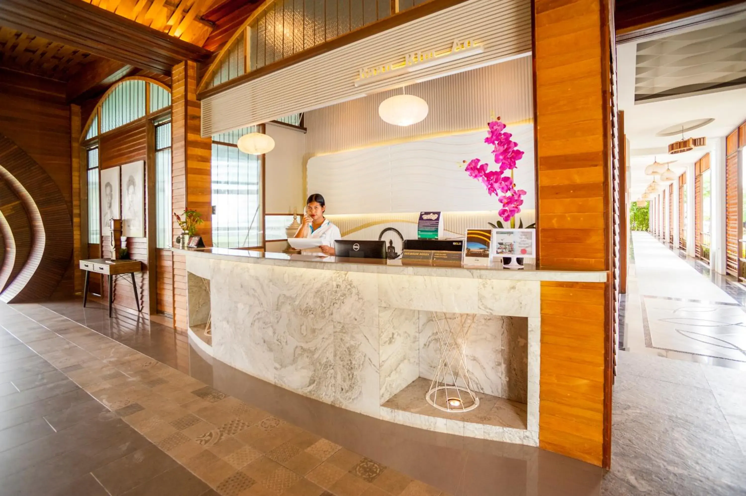 Lobby/Reception in Baan Rim Ao