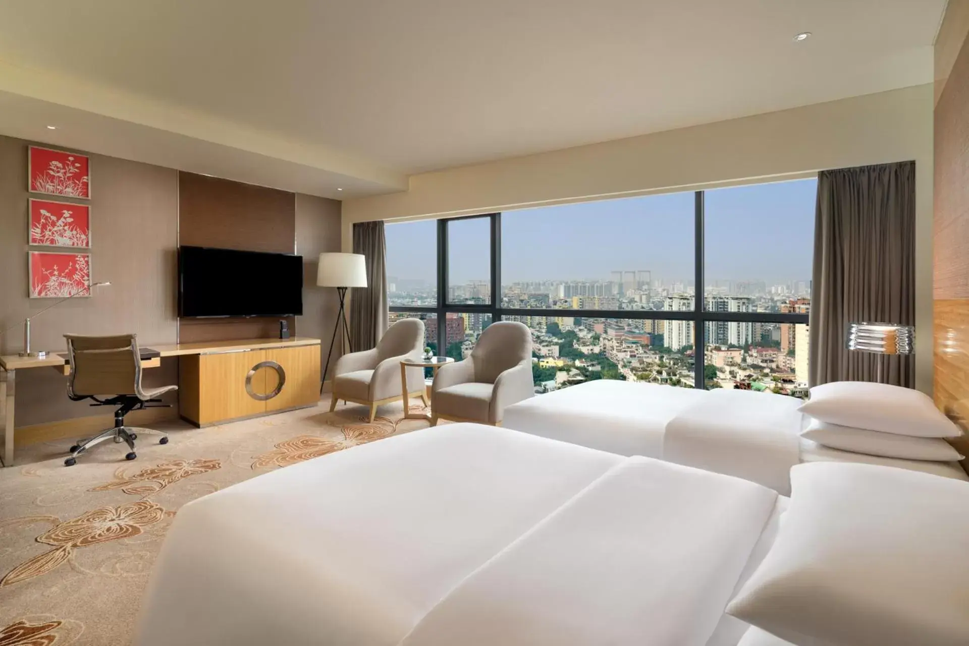 Photo of the whole room in Renaissance Chengdu Hotel