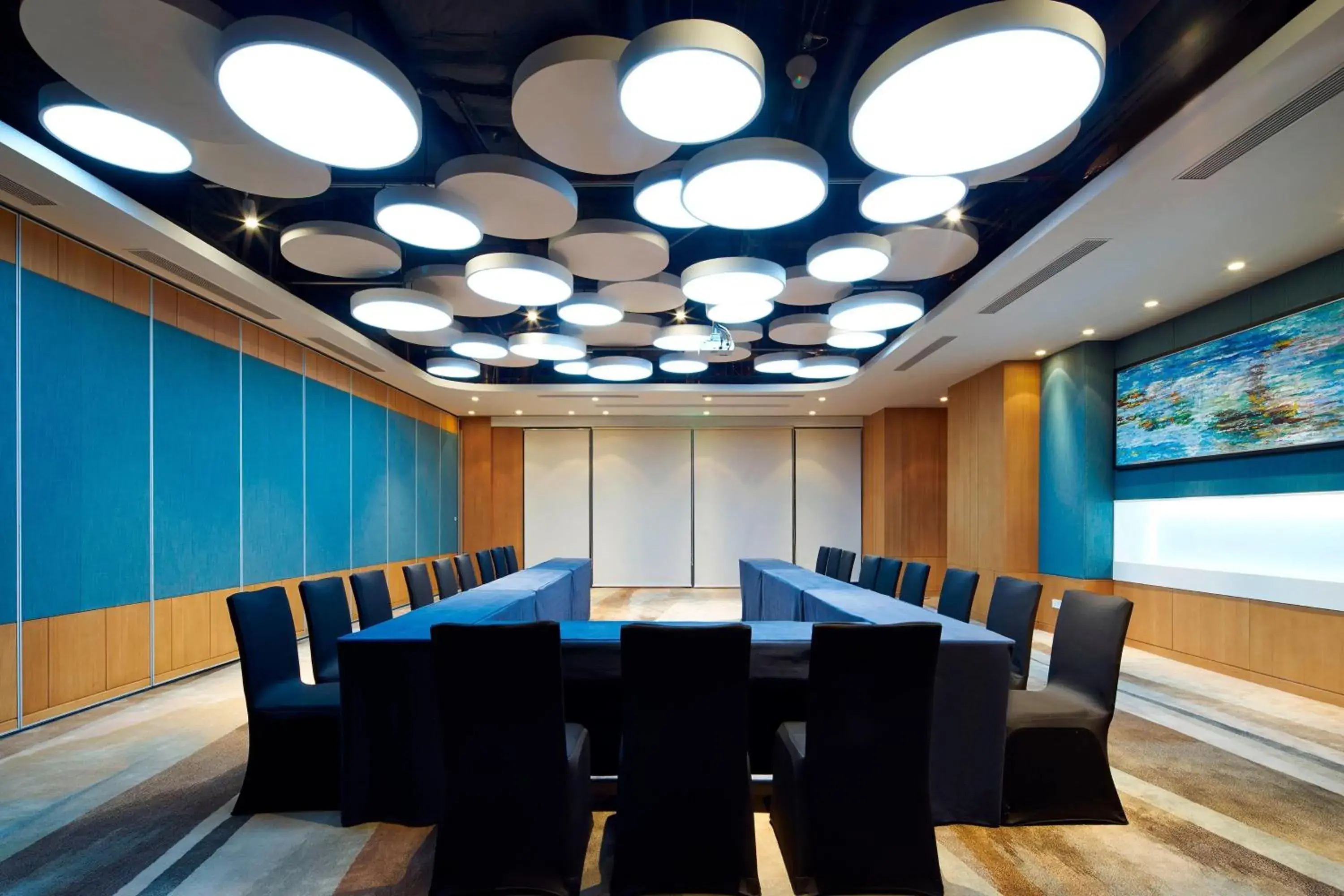 Meeting/conference room in Aloft Dongguan Songshan Lake