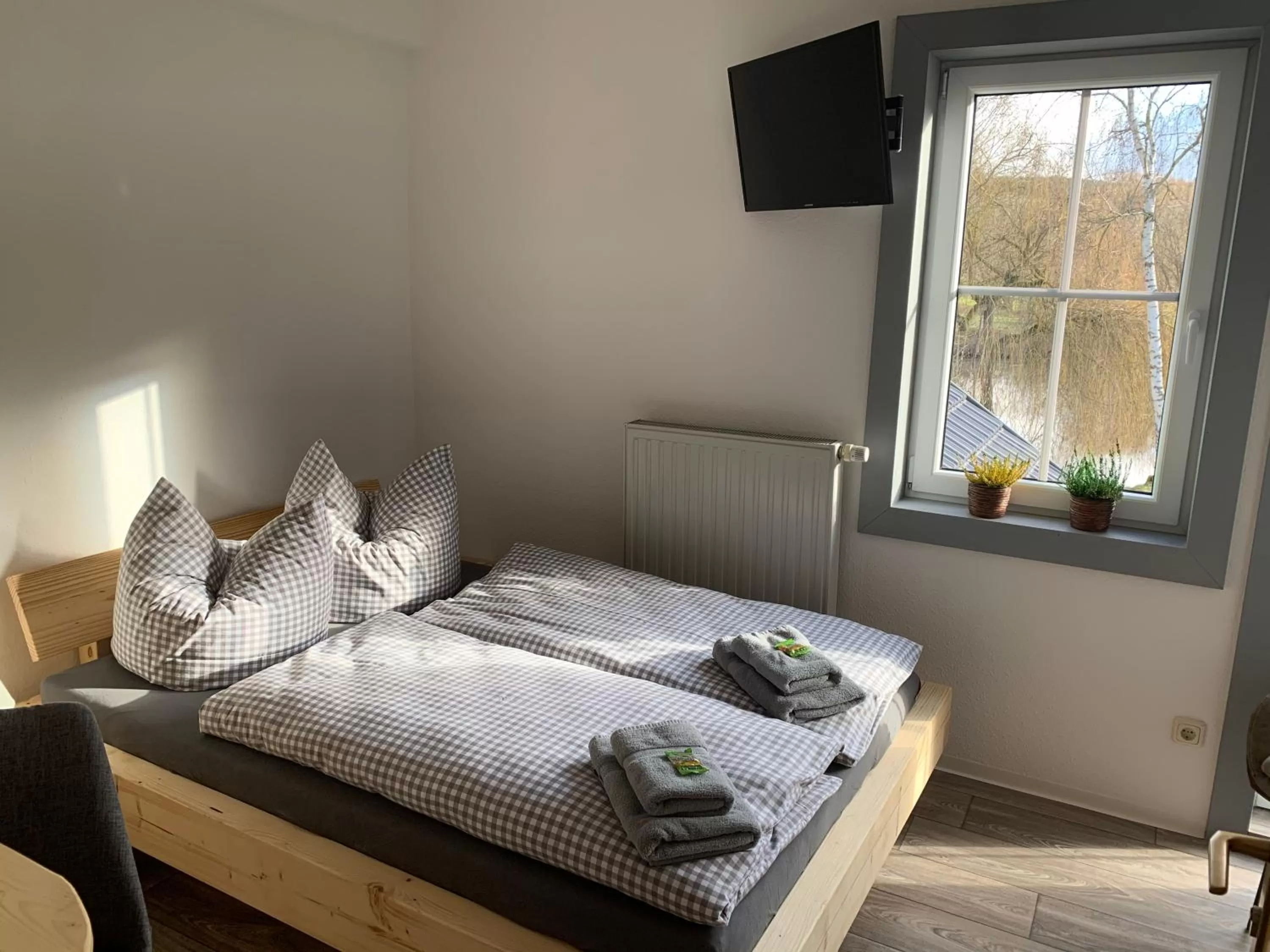 Photo of the whole room, Bed in Landgasthof Wetteraperle