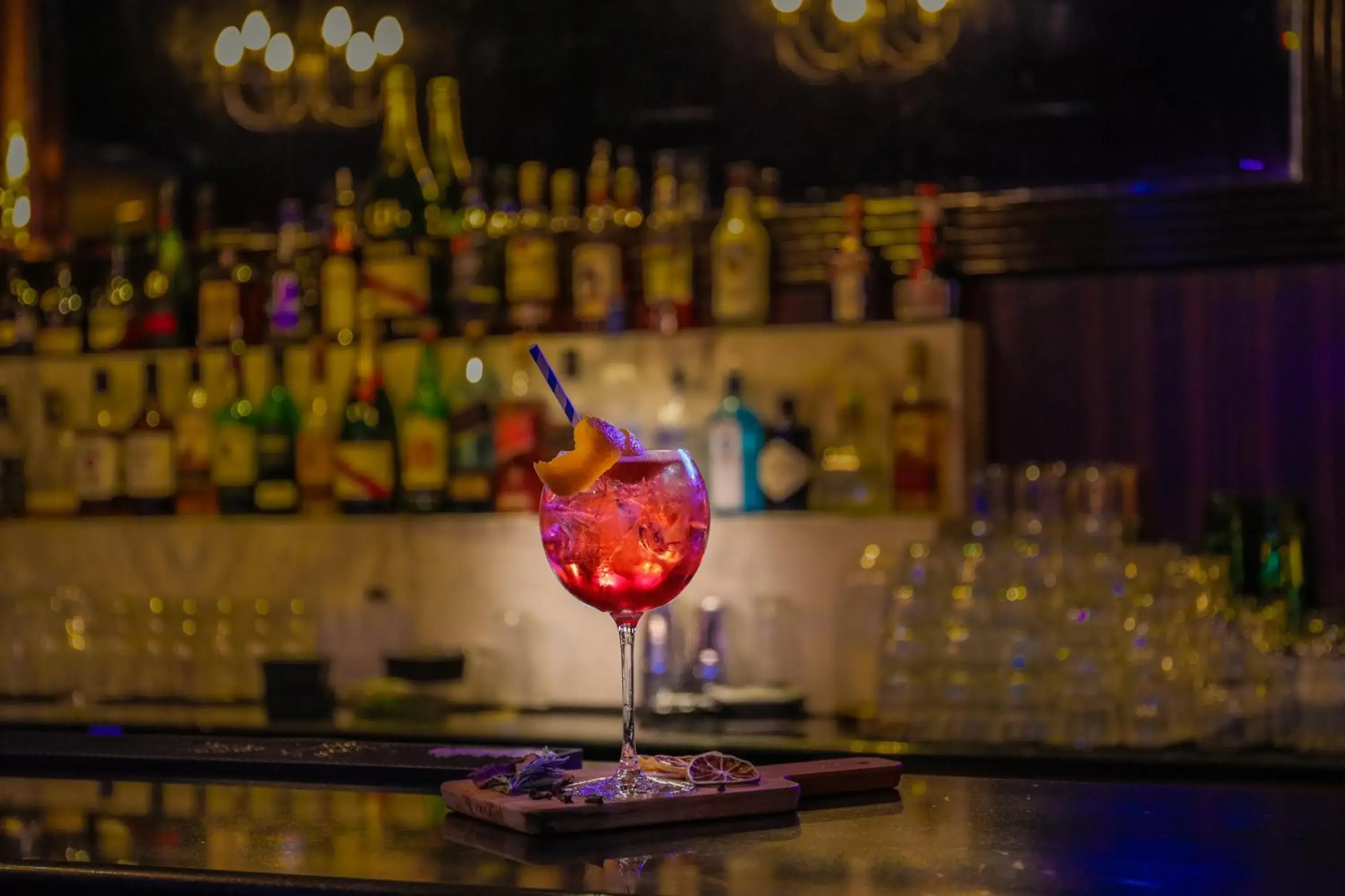 Lounge or bar in Danat Jebel Dhanna Resort Lounge or bar in Danat Jebel Dhanna Resort