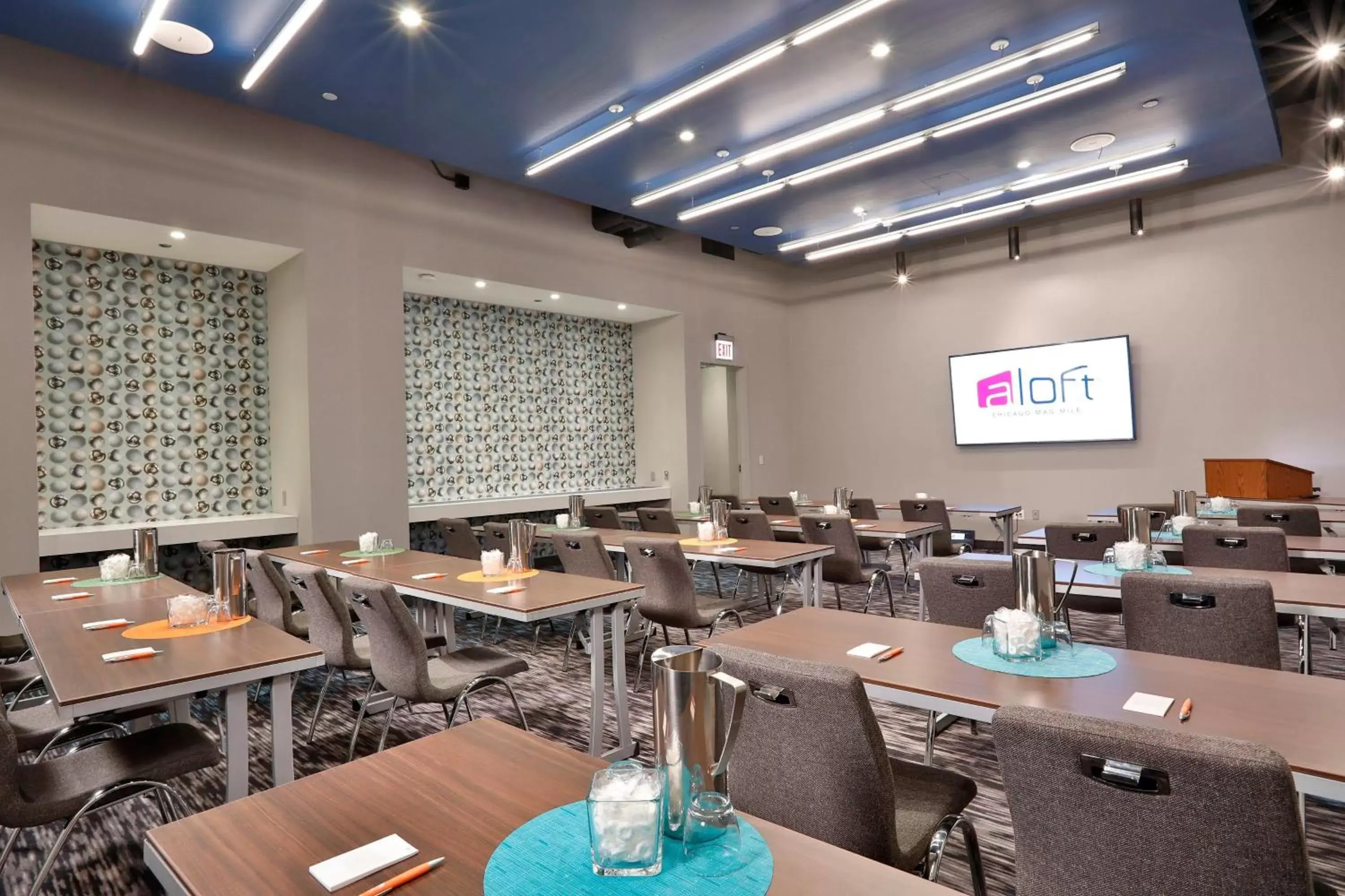 Meeting/conference room, Restaurant/Places to Eat in Aloft Chicago Mag Mile