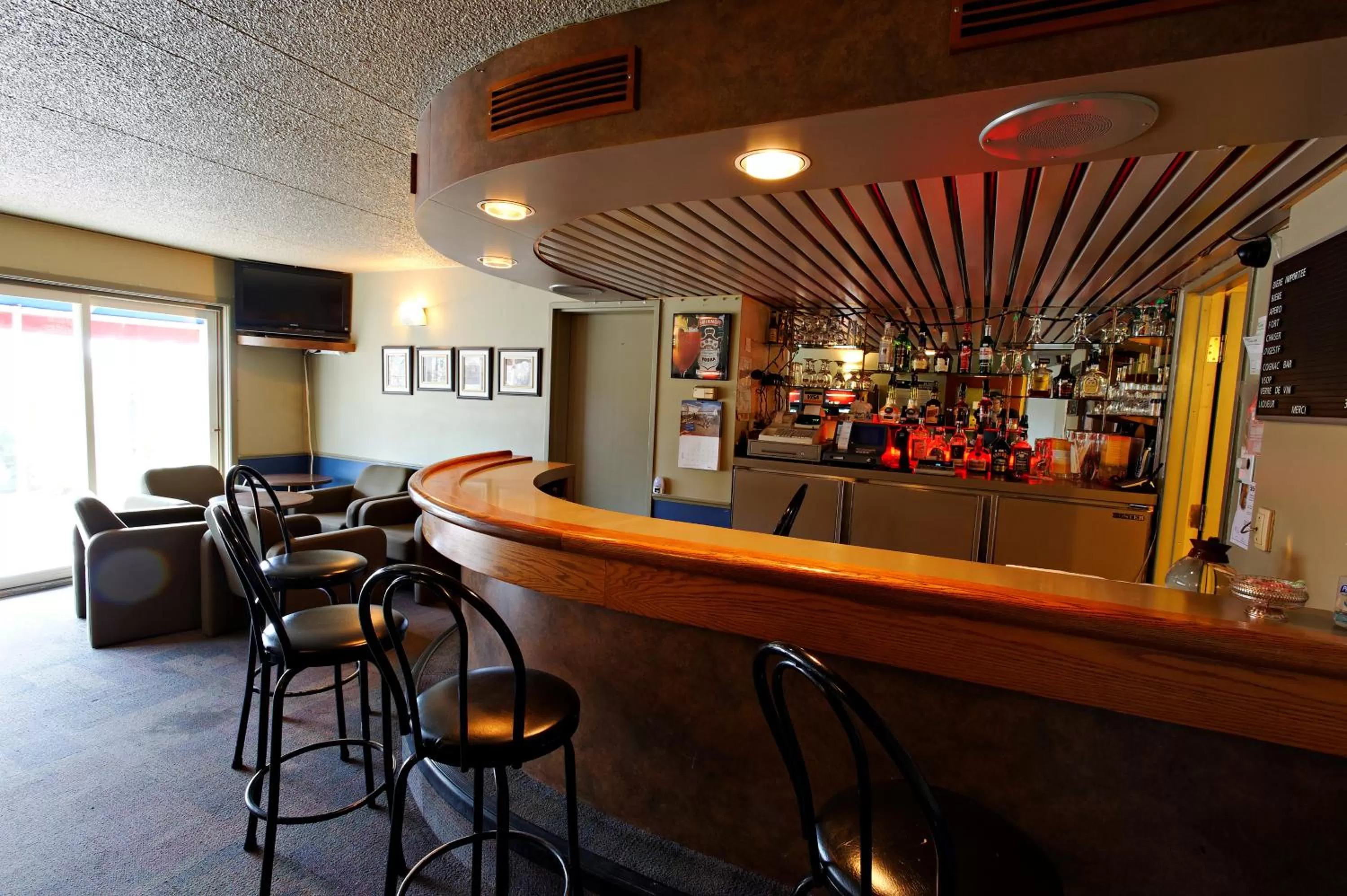 Lounge or bar in Hotel Transit