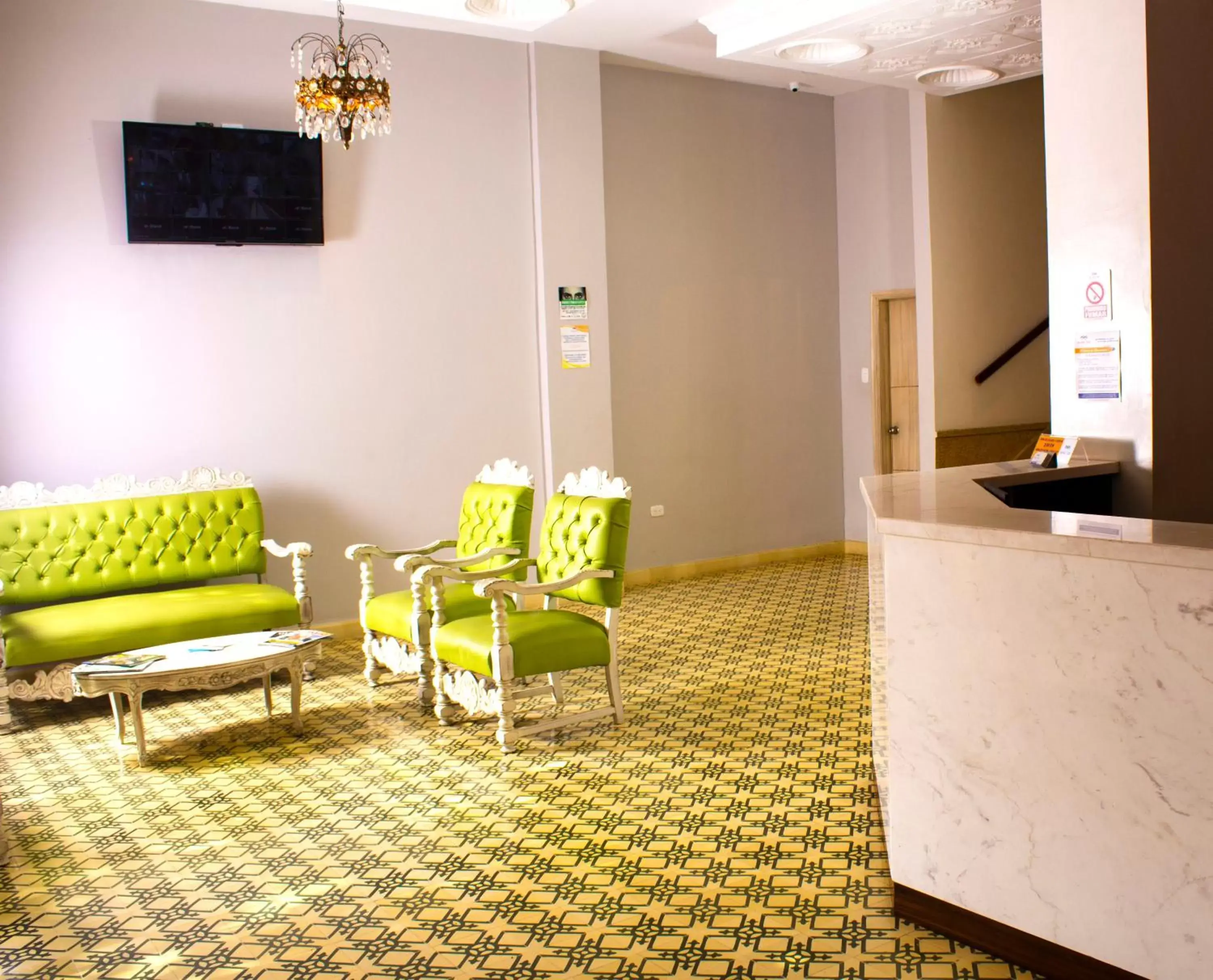 Property building, Lobby/Reception in Hotel Med Centro - Marcari