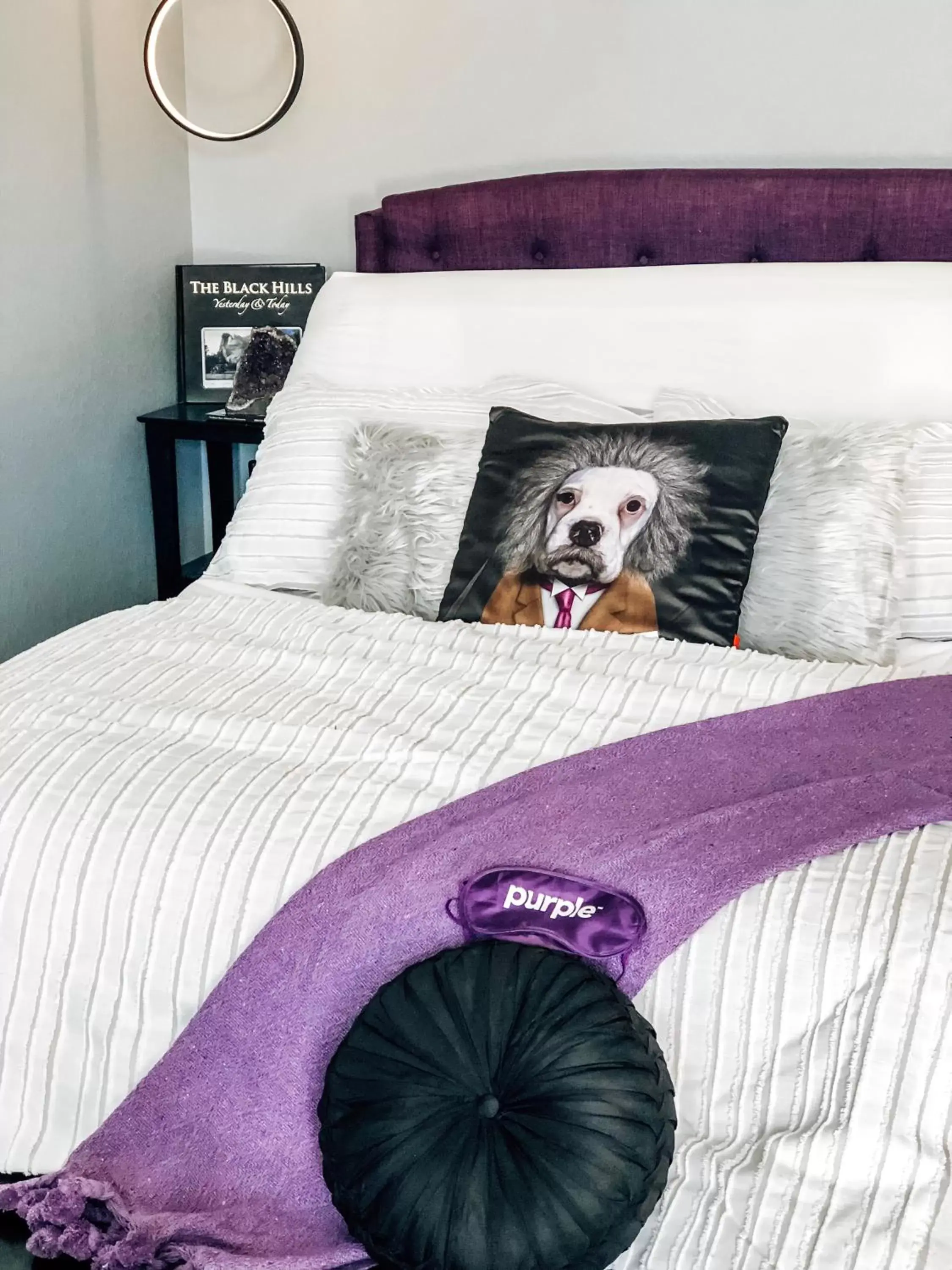 Bed in EO Bungalows, Black Hills