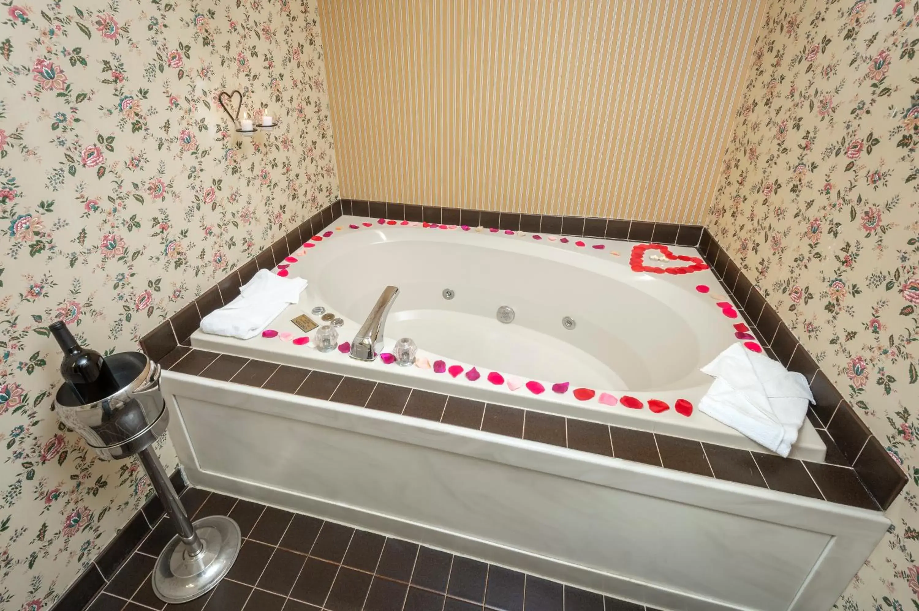 Bathroom in Brandywine River Hotel