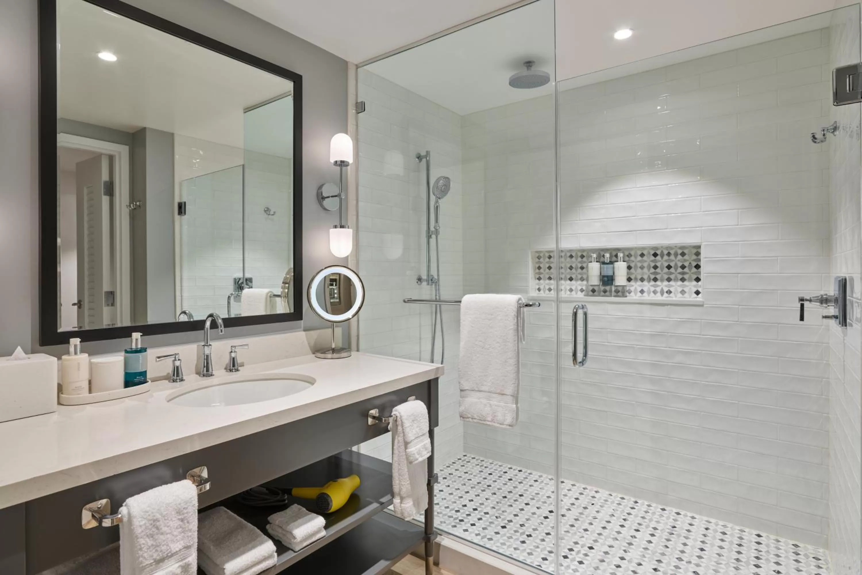 Bathroom in The Seabird Ocean Resort & Spa, Part of Destination Hotel by Hyatt