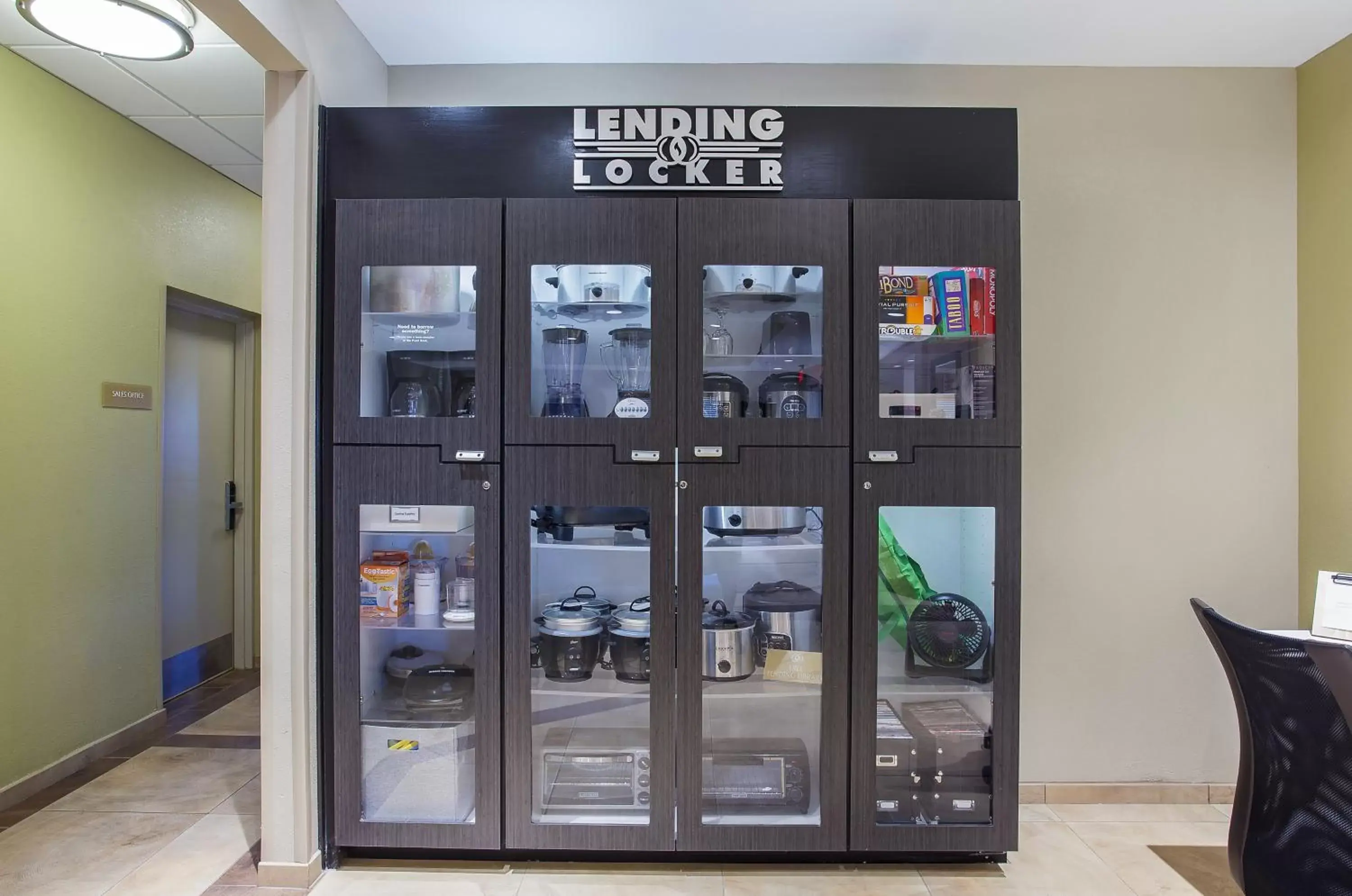 Decorative detail in Candlewood Suites Bowling Green by IHG Decorative detail in Candlewood Suites Bowling Green by IHG