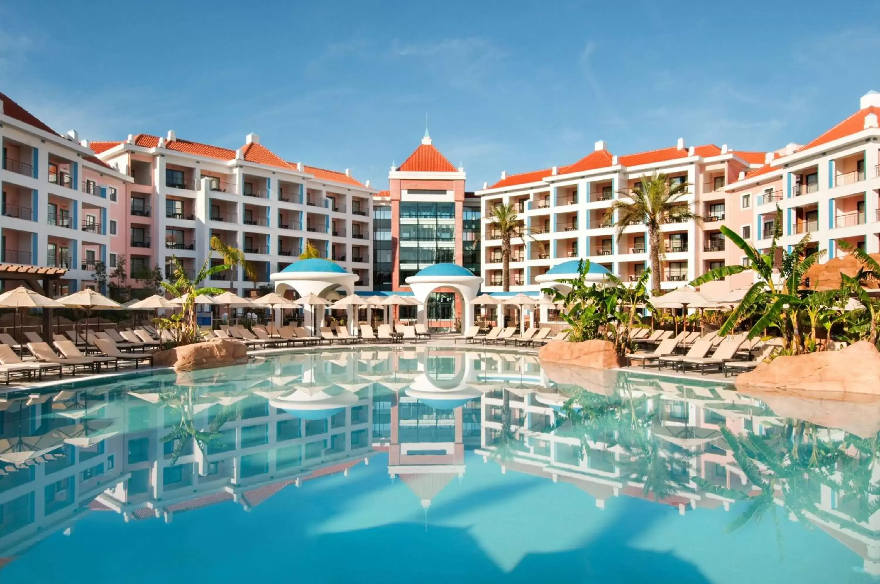 Property building, Swimming Pool in Hilton Vilamoura