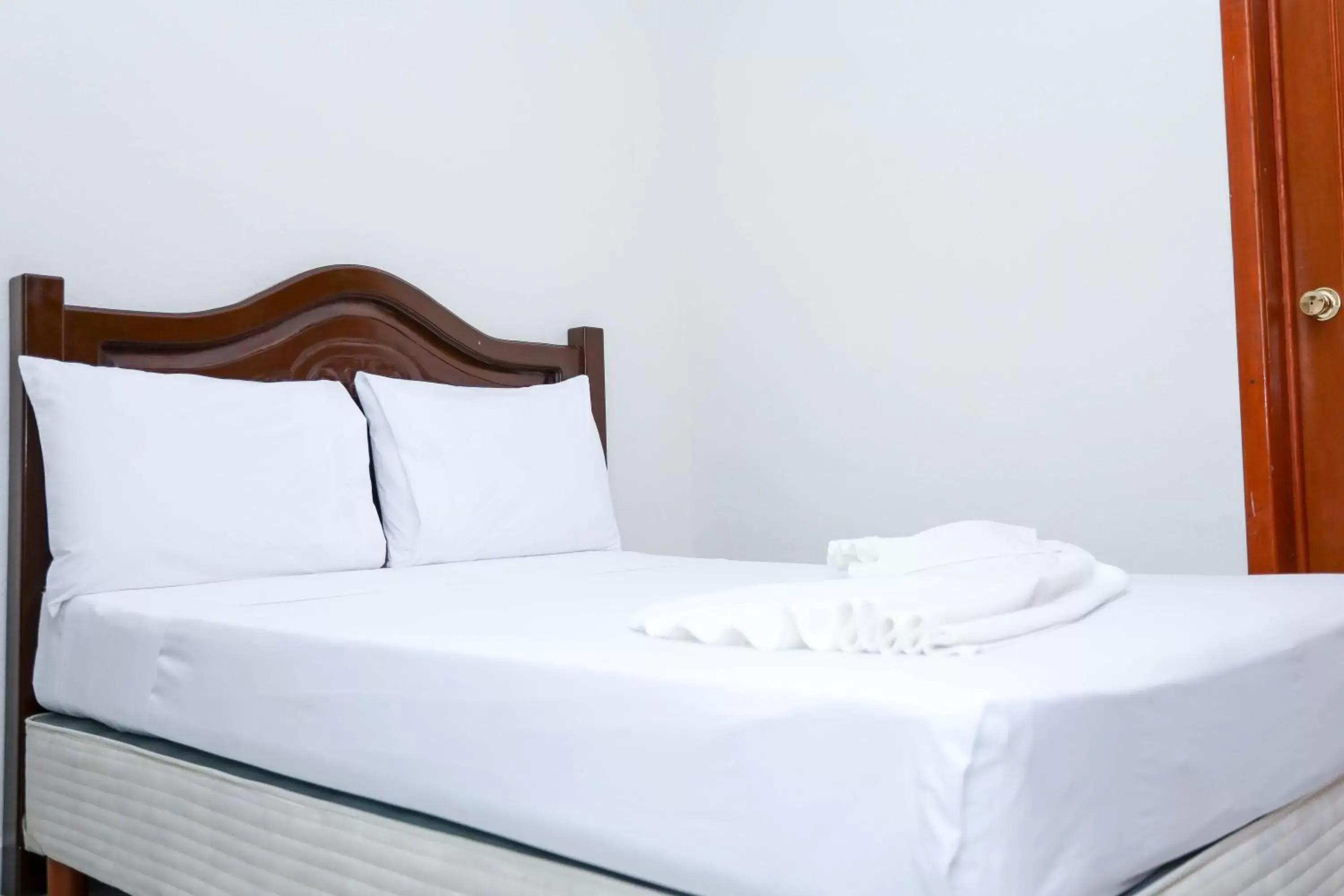 Bed in Hotel Avenida Cancun