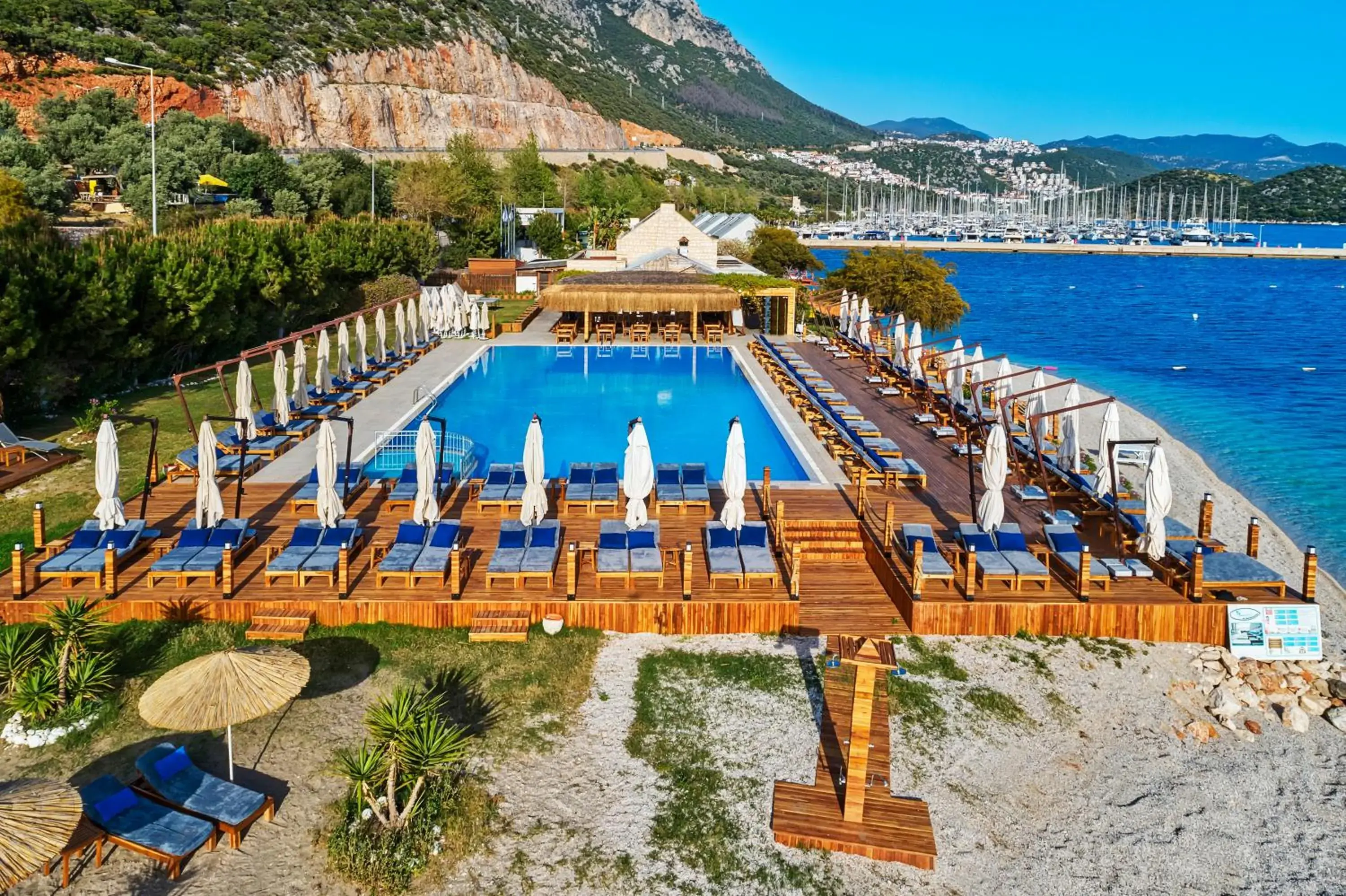 Pool View in Doria Hotel & Yacht Club 