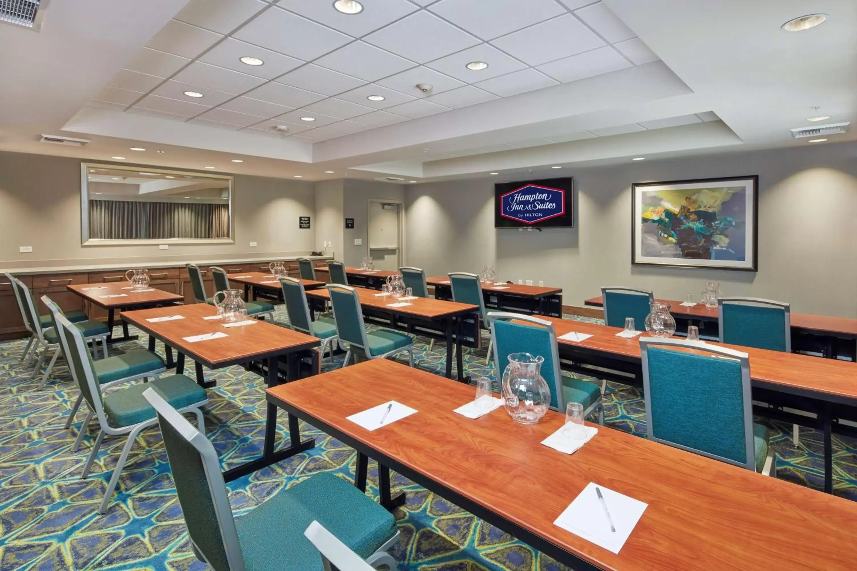 Meeting/conference room, Restaurant/Places to Eat in Hampton Inn & Suites Sacramento at CSUS