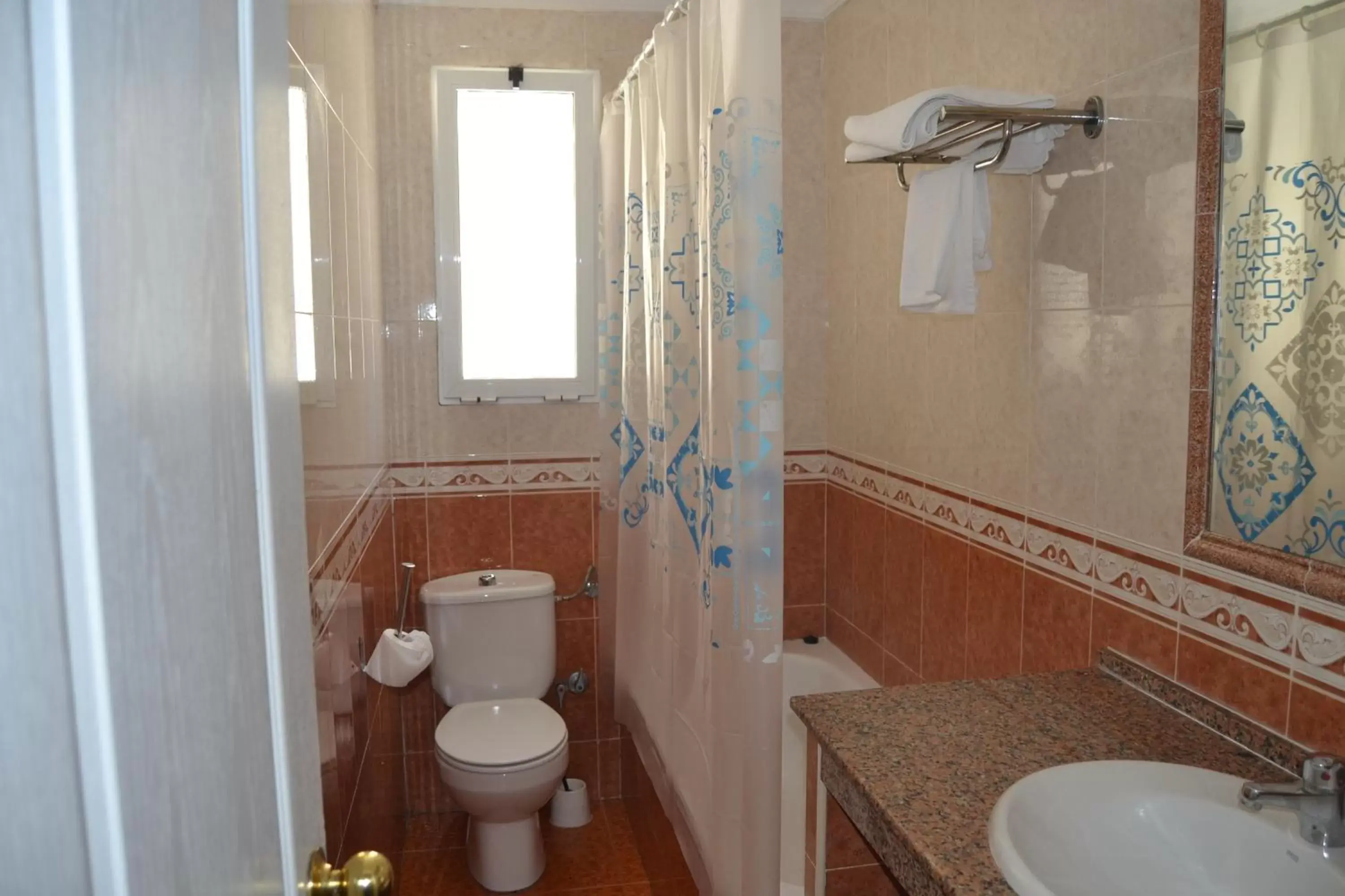 Bathroom in Hotel Miramar