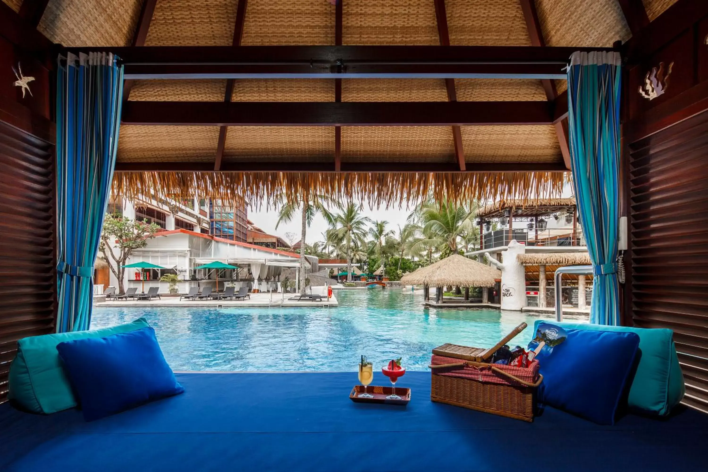 Swimming pool in Hard Rock Hotel Bali