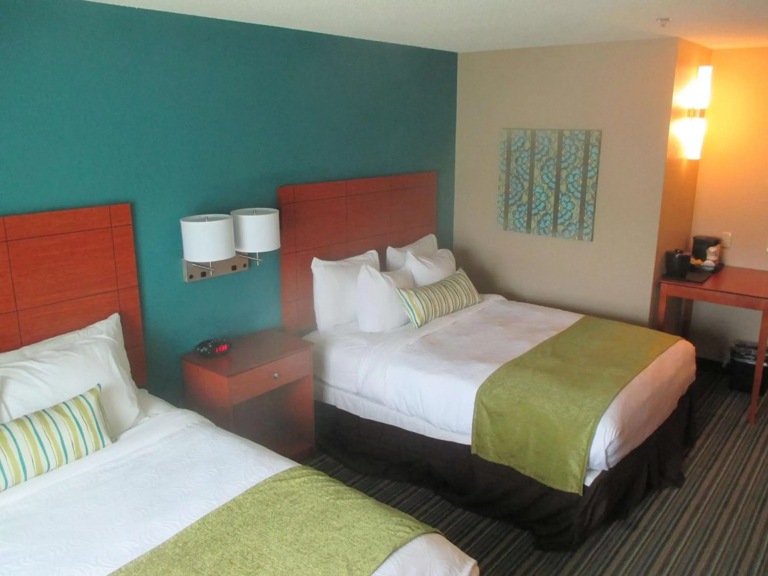 Photo of the whole room, Bed in BEST WESTERN Plus Menomonie Inn & Suites