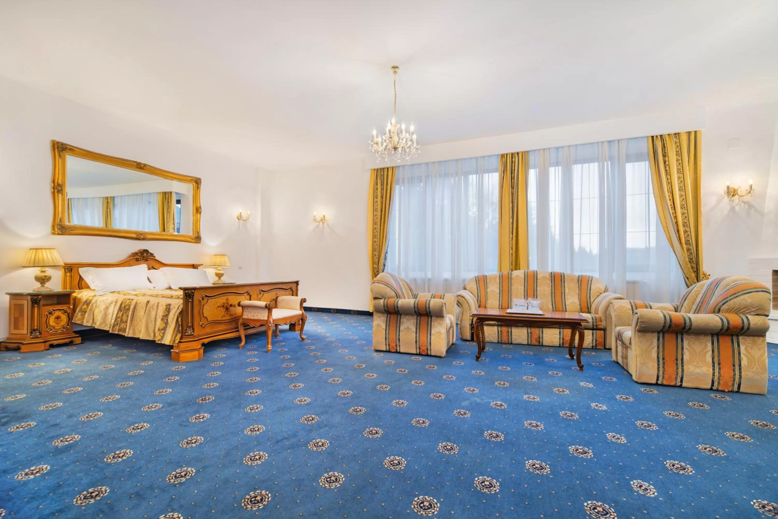 Premier Suite with Balcony - single occupancy in Aurelius Imparatul Romanilor Hotel & SPA
