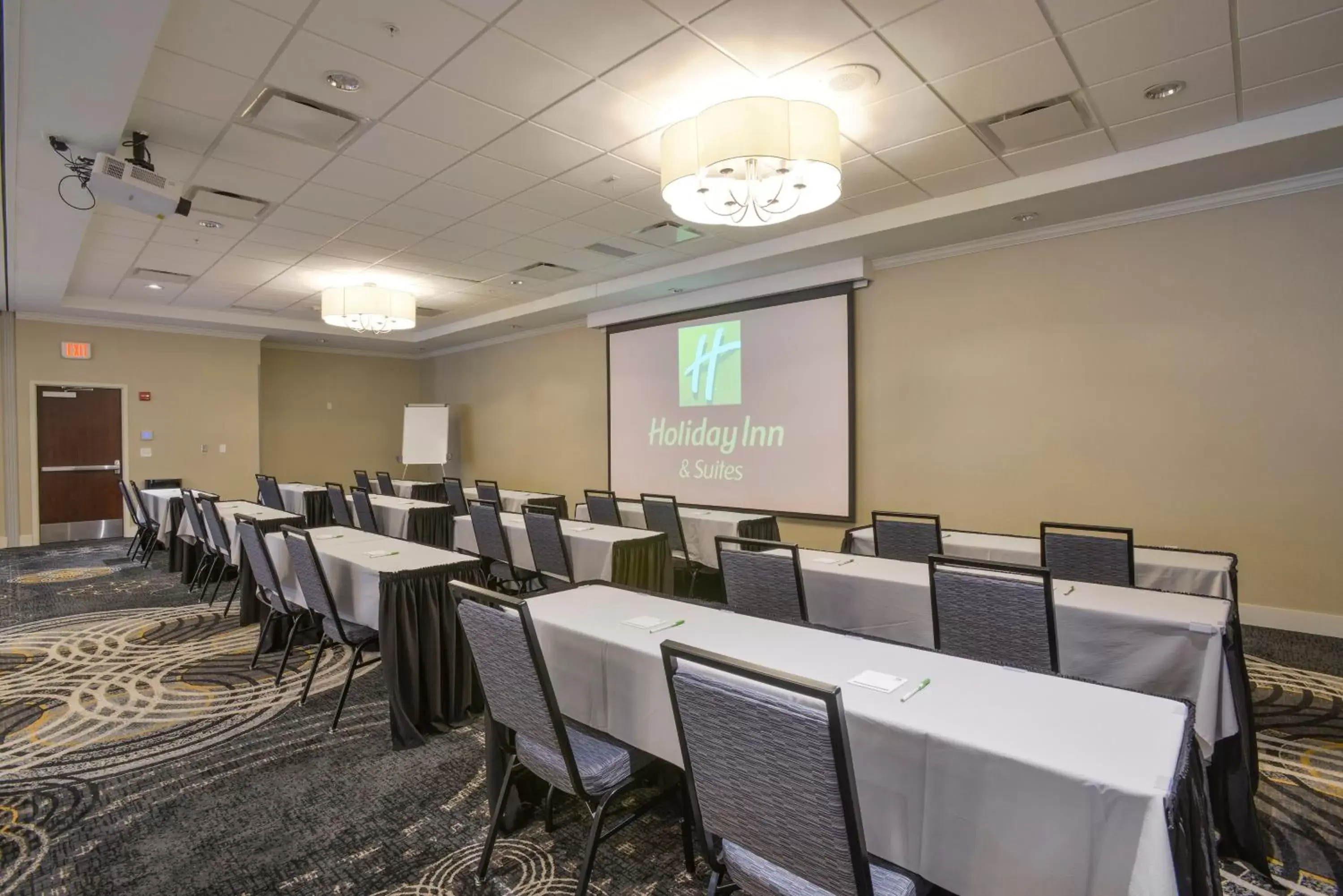 Meeting/conference room in Holiday Inn Hotel & Suites Cincinnati Downtown, an IHG Hotel