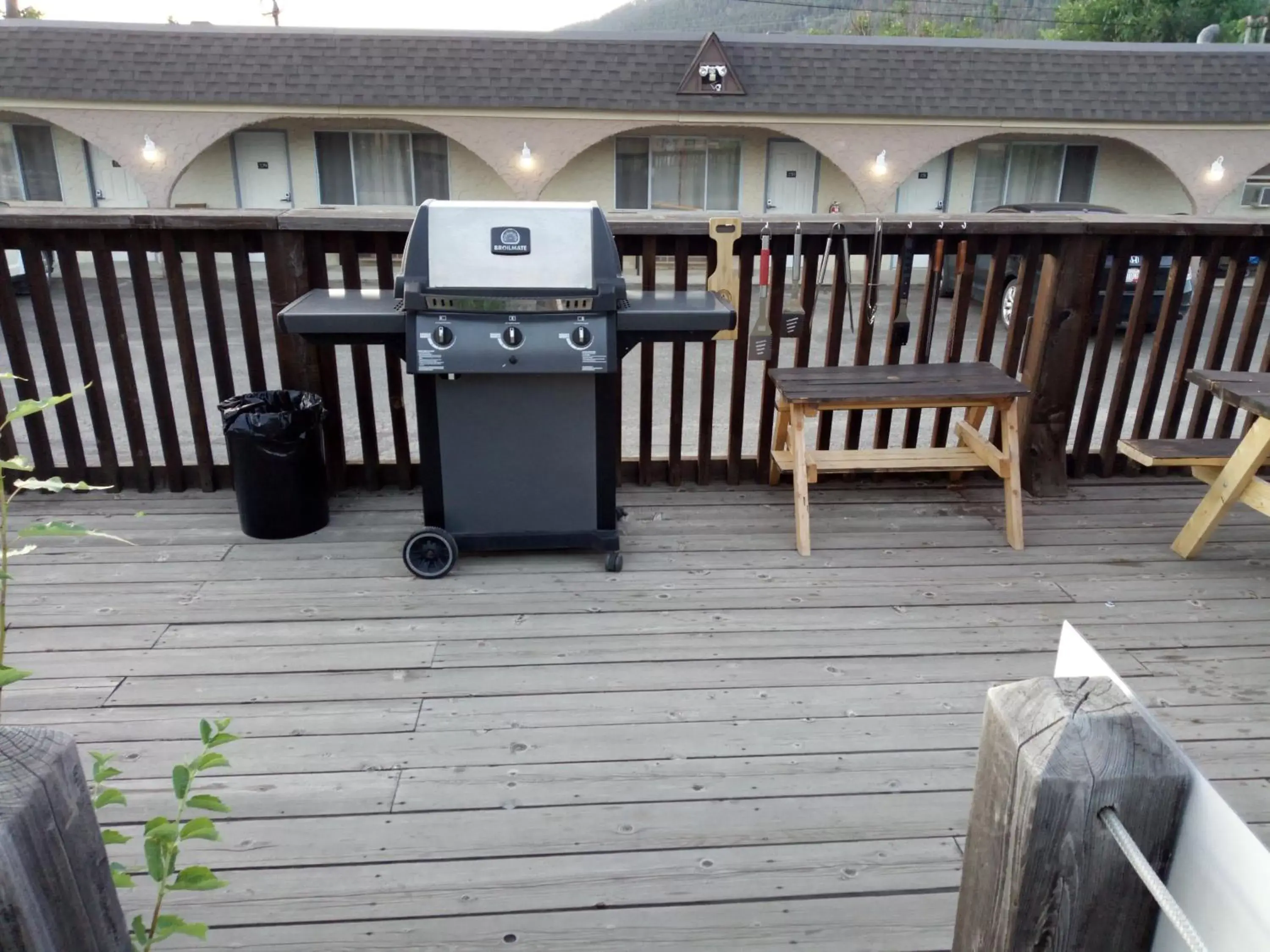 BBQ facilities in Magnuson Hotel Creston