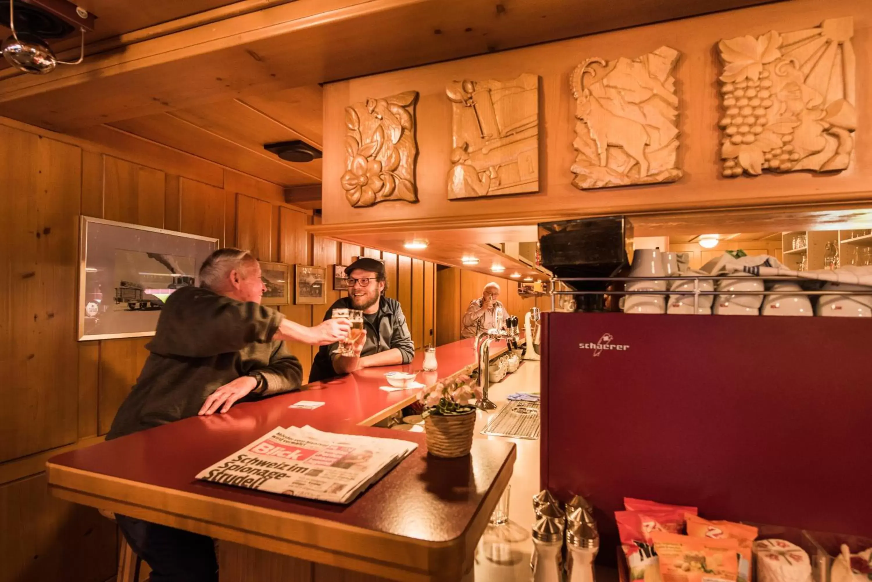 Lounge or bar, Lobby/Reception in Hotel Weisses Kreuz