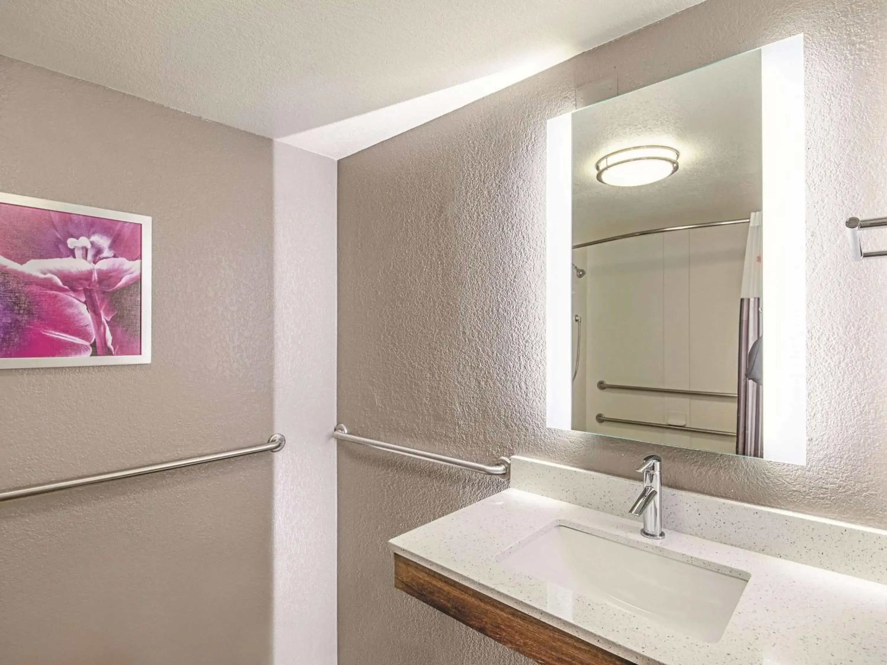 Photo of the whole room, Bathroom in La Quinta by Wyndham Austin Airport