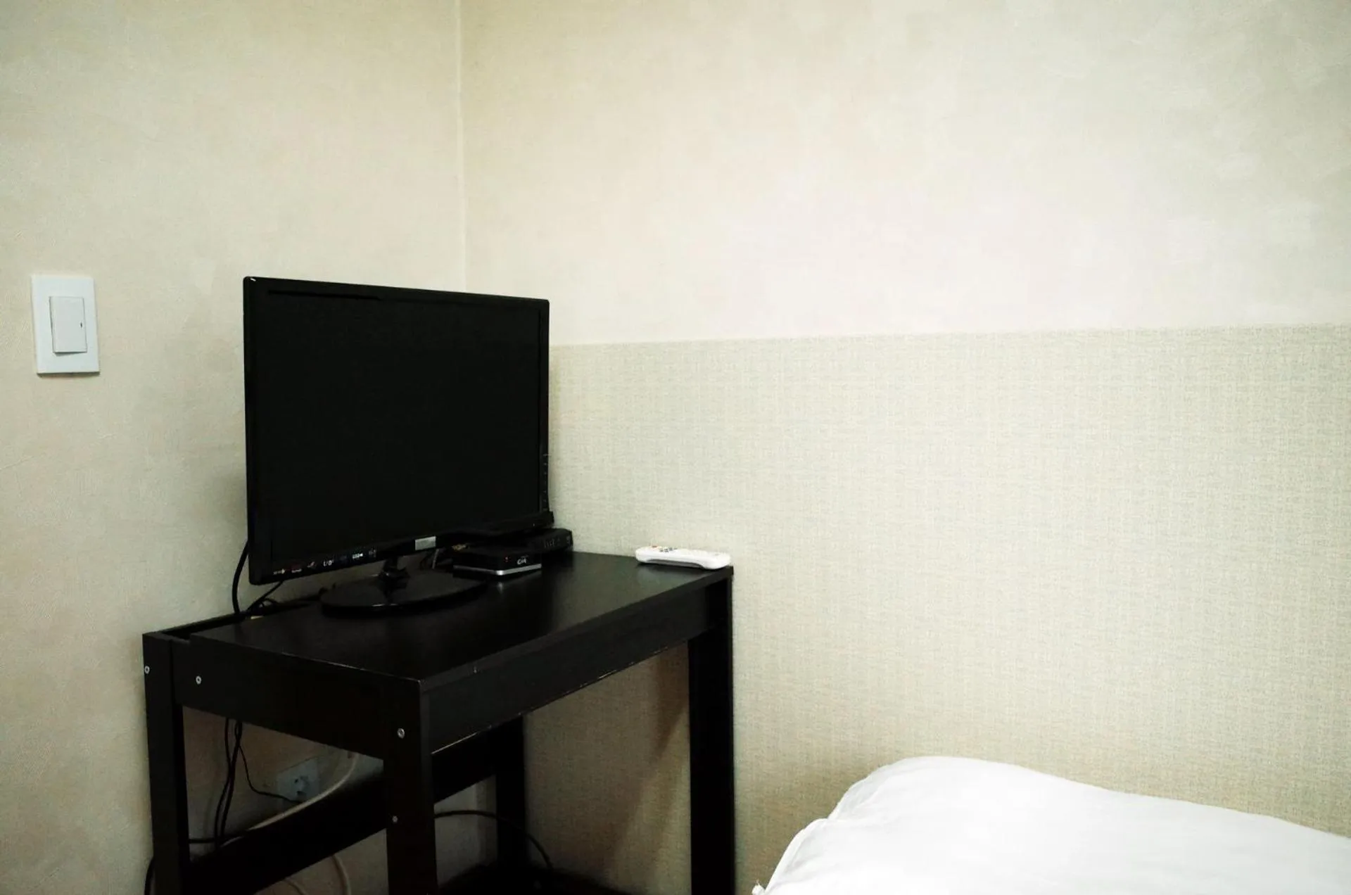 TV and multimedia in YaKorea Hostel Gangnam