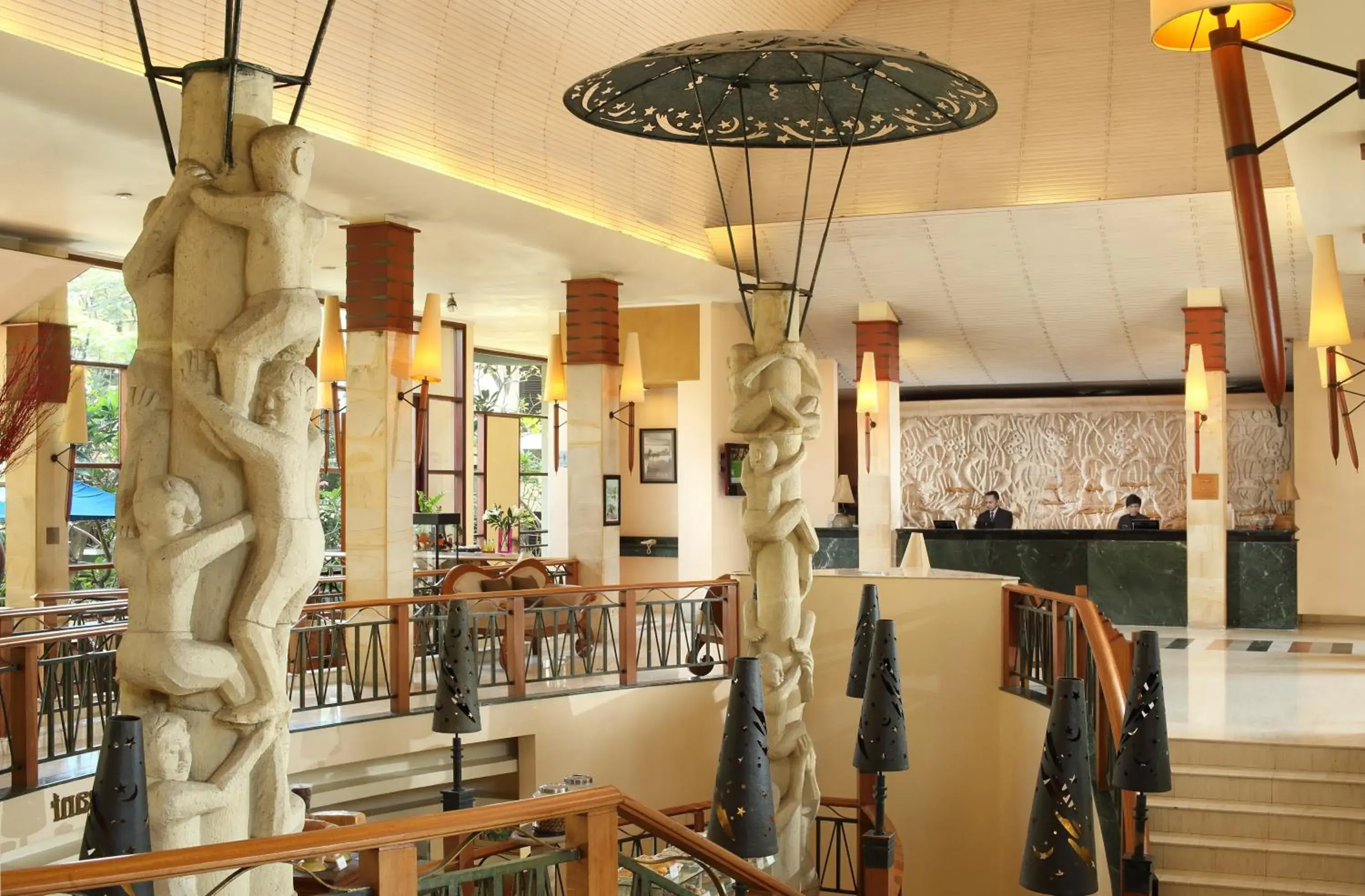 Restaurant/Places to Eat in Novotel Surabaya Hotel