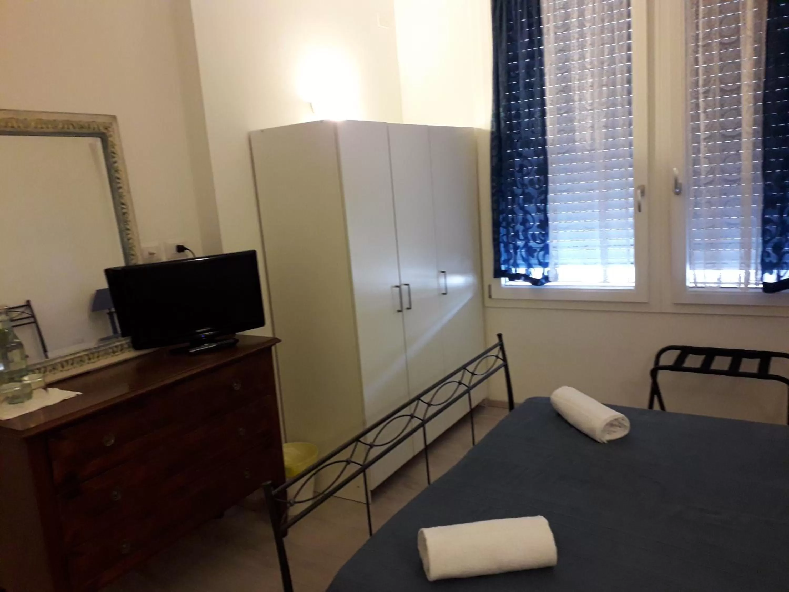 Photo of the whole room, Bed in Dafne B&B