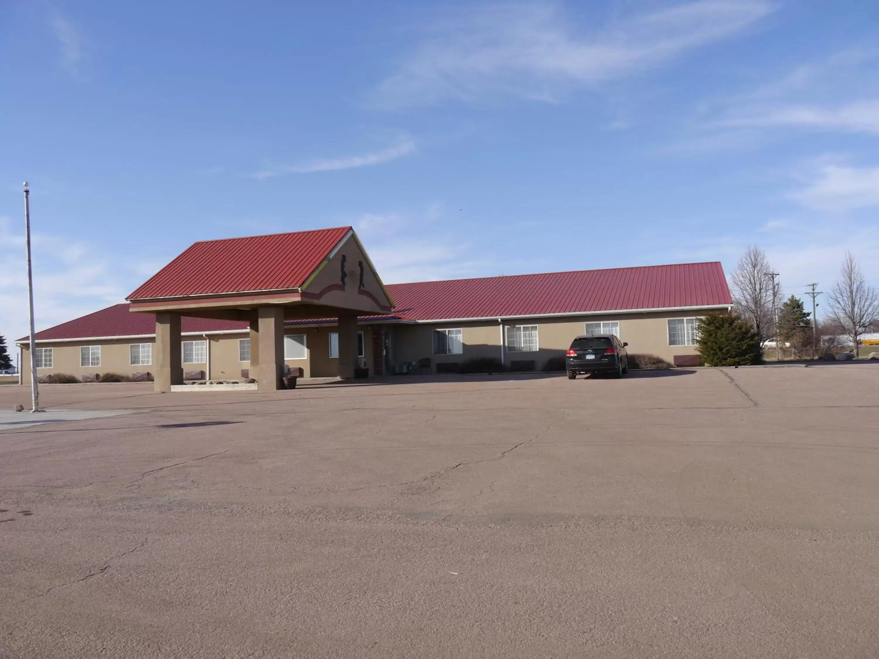 Property Building in Westwood Inn & Suites - Kimball
