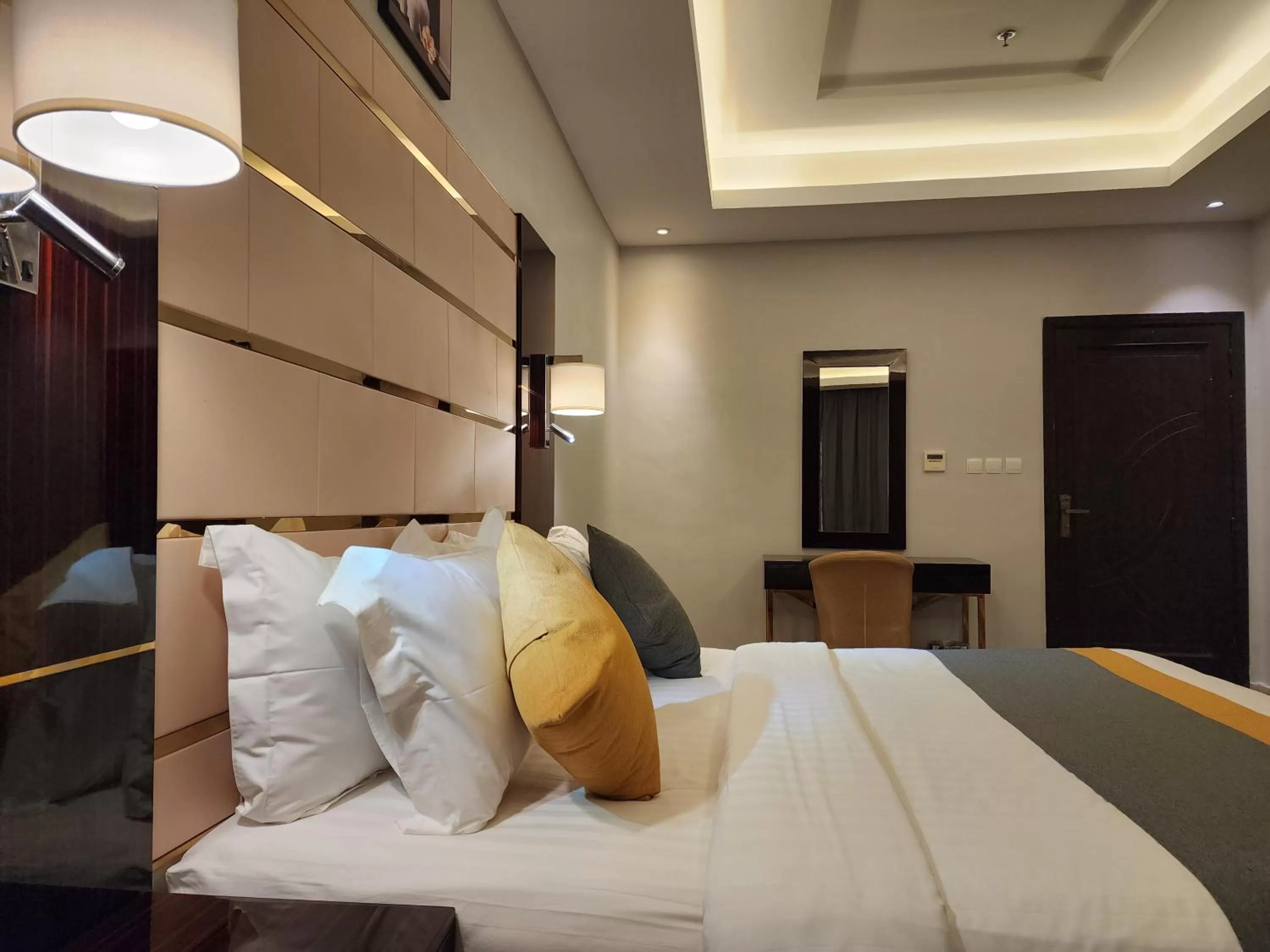 Bed in Rasis Serviced Apartments
