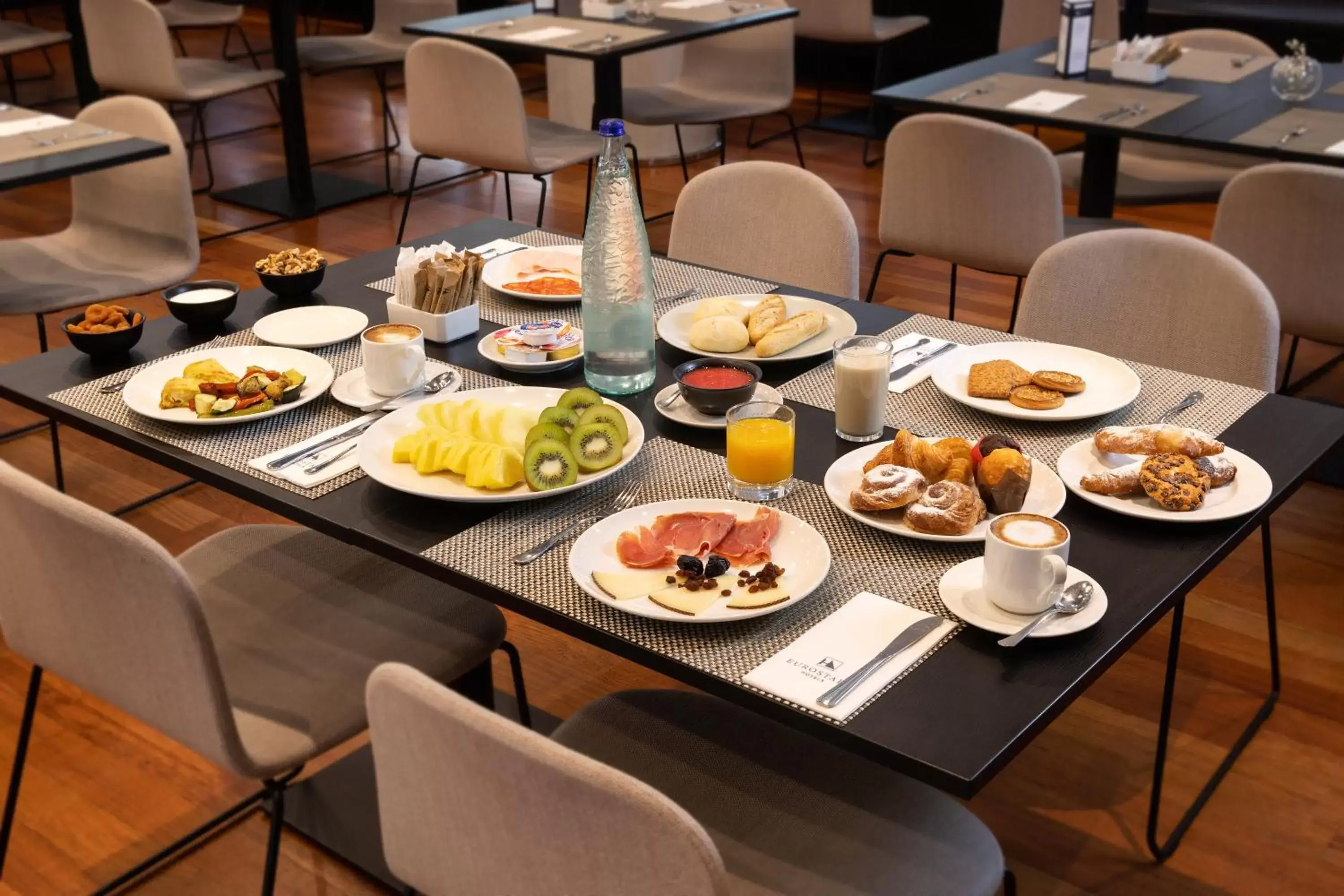 Buffet breakfast in Eurostars Acteón