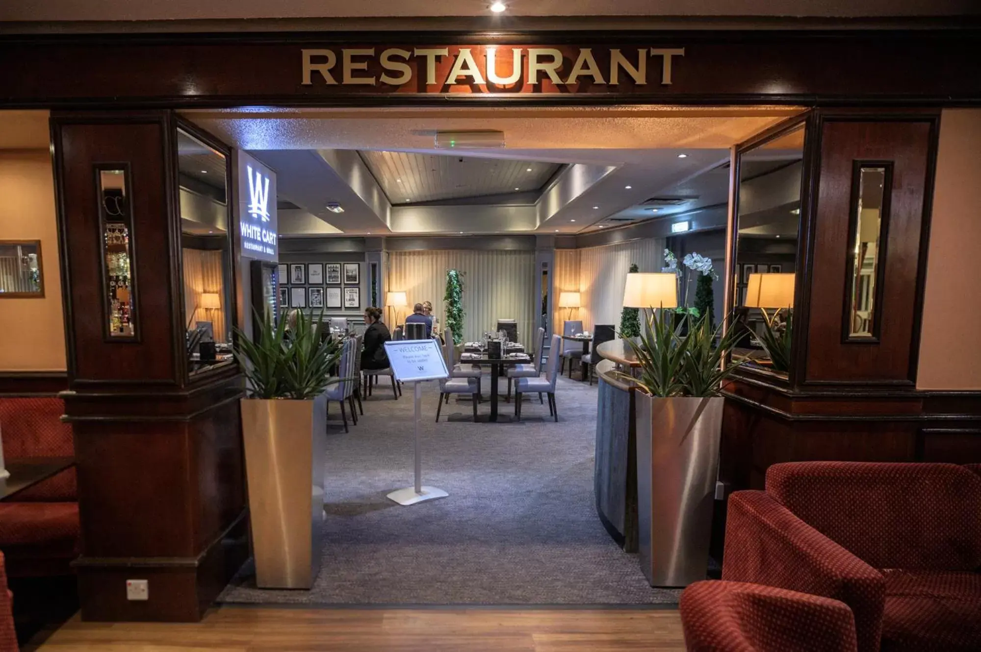 Restaurant/places to eat in Normandy Hotel (Near Glasgow Airport)