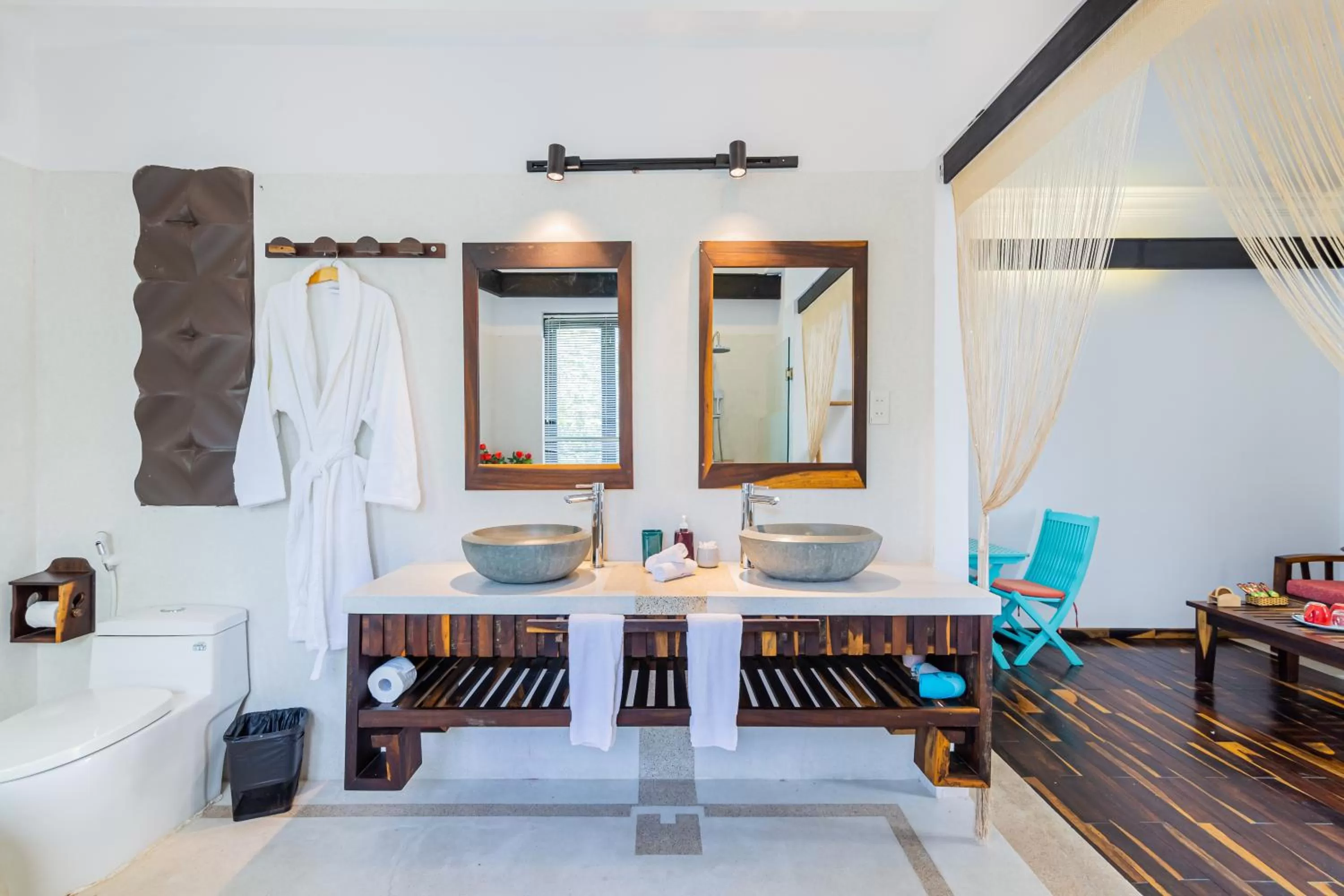 Bathroom in Tra Que Mansion