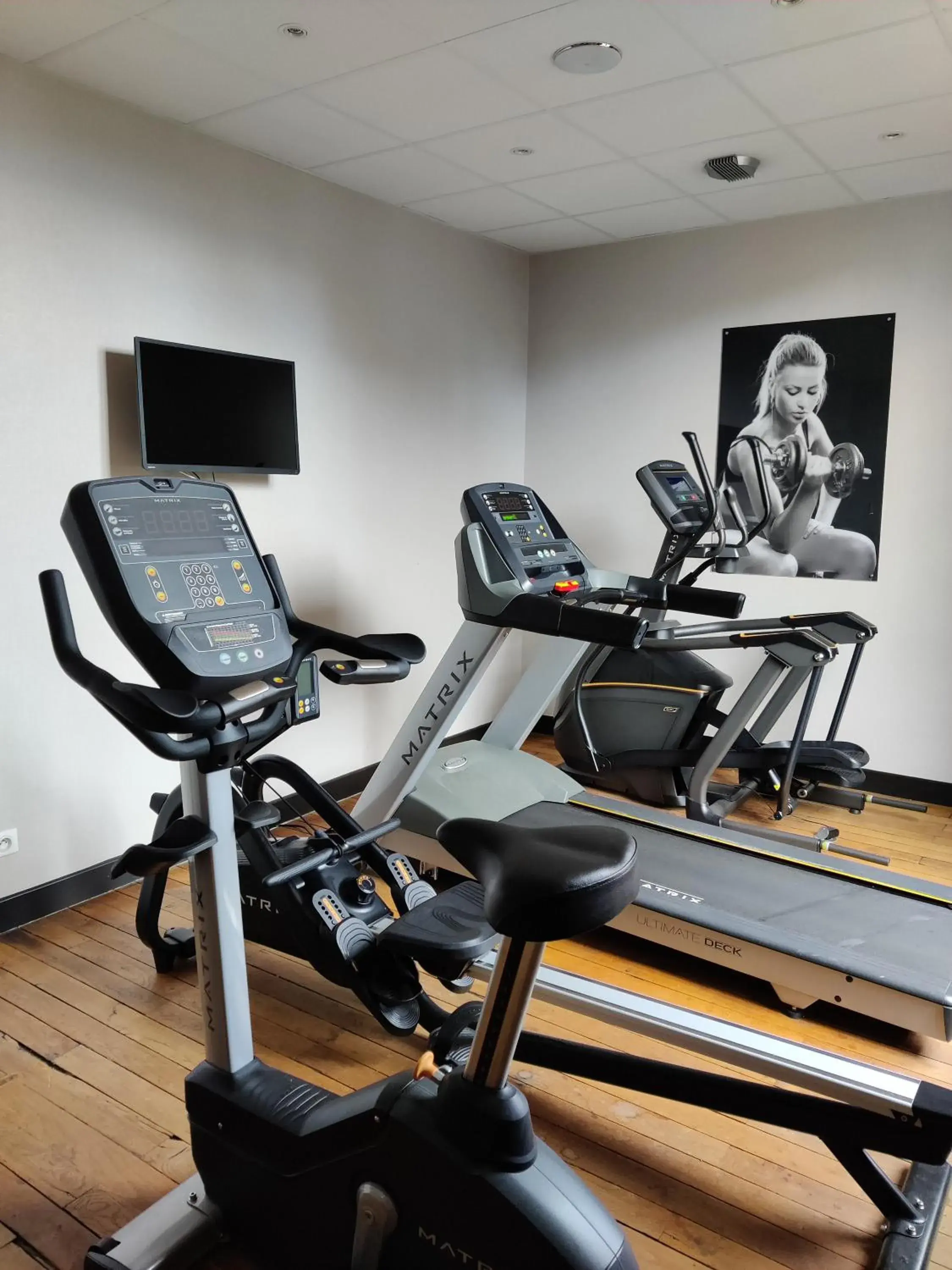 Fitness centre/facilities, Fitness Center/Facilities in The Originals Boutique, Hotel de l'Univers, Montlucon (Inter-Hotel)