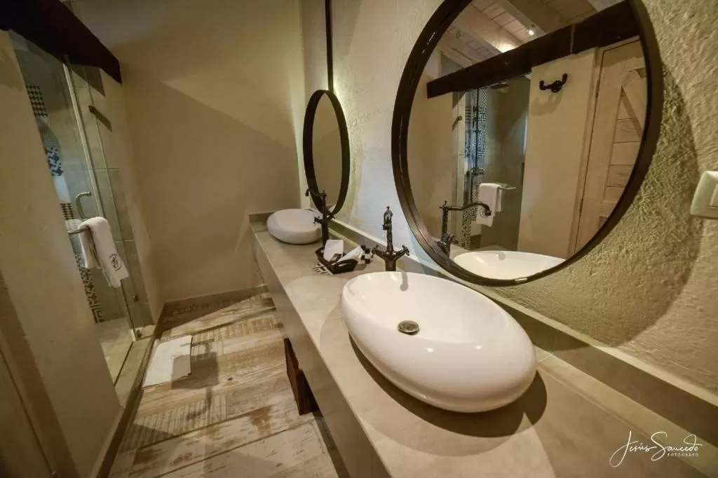 Shower in Suites Campestres Montebello