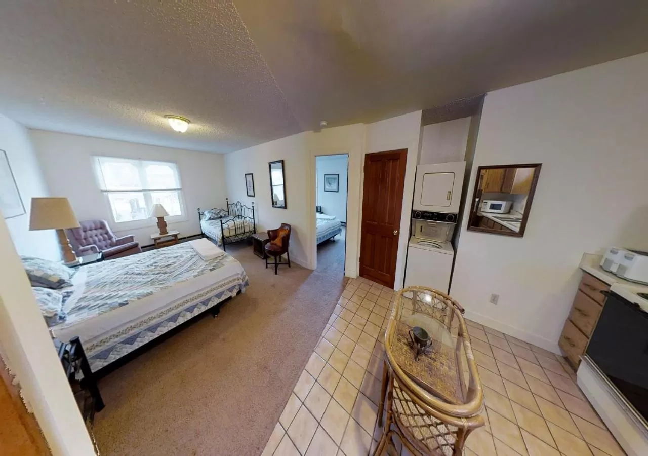 Bed in Dodgeton Creek Inn