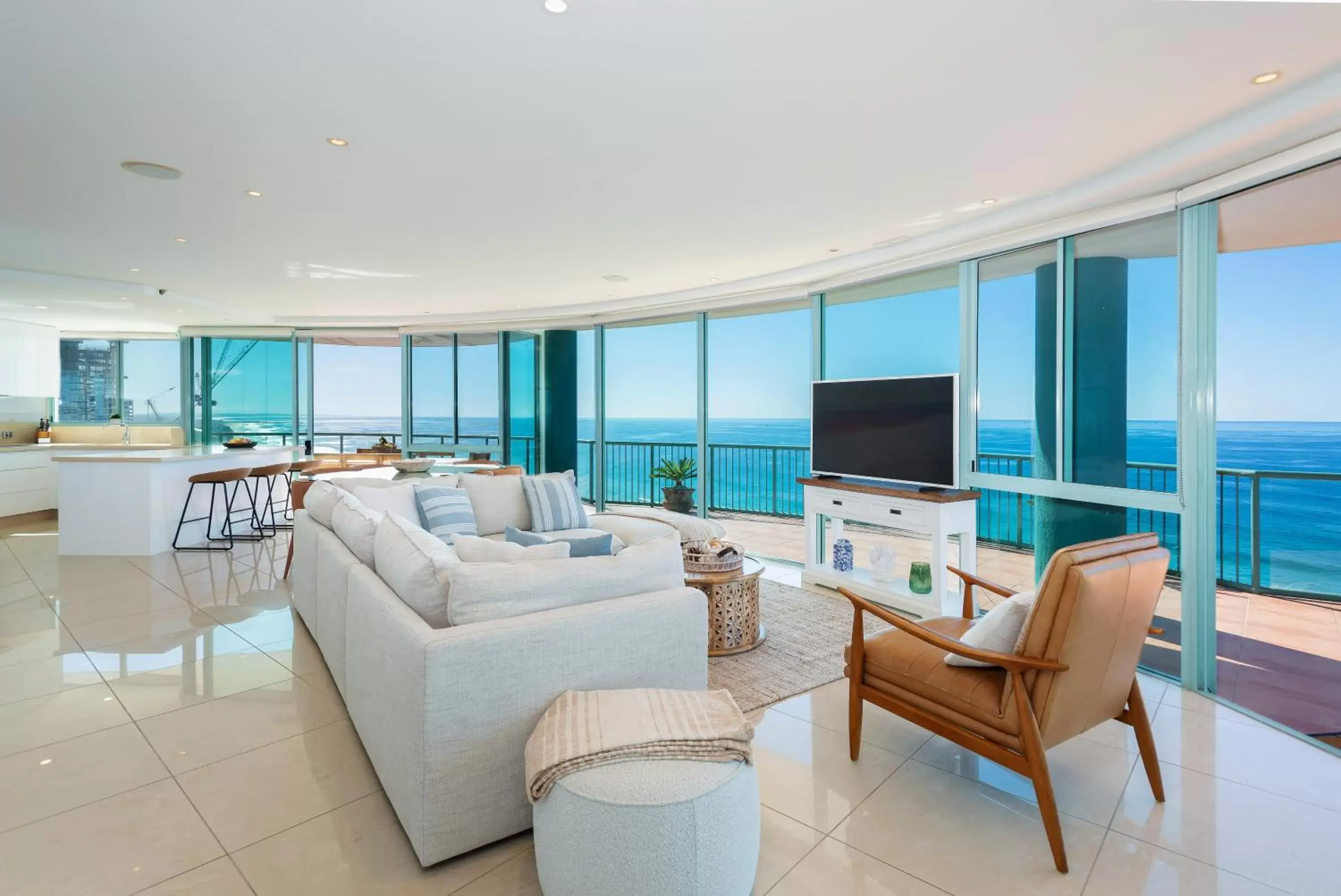 Living room, Seating Area in The Waterford on Main Beach