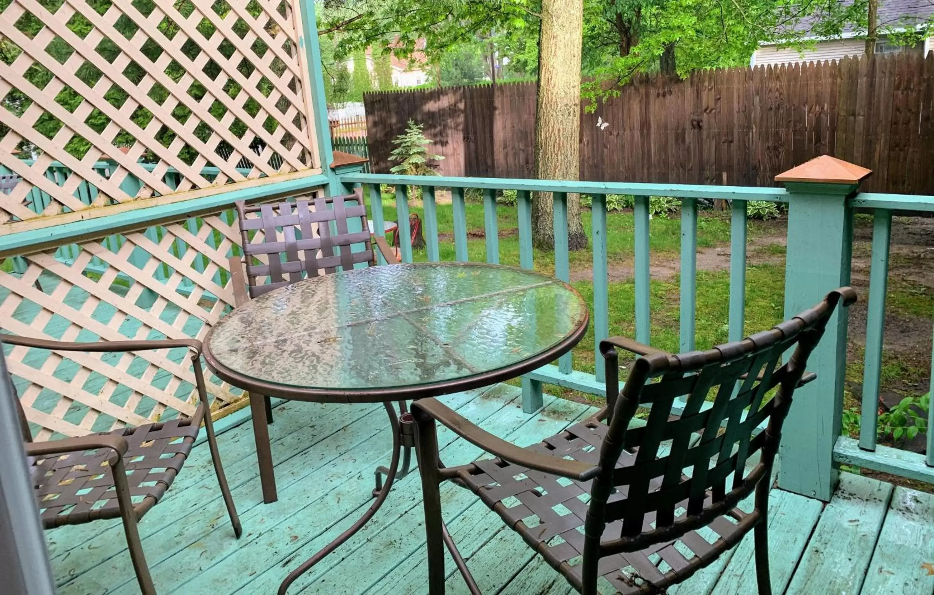 Balcony/Terrace in Gordon Beach Inn