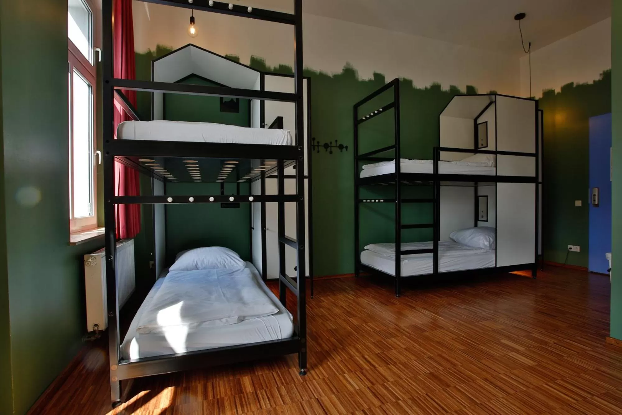 bunk bed, Bed in The Circus Hostel