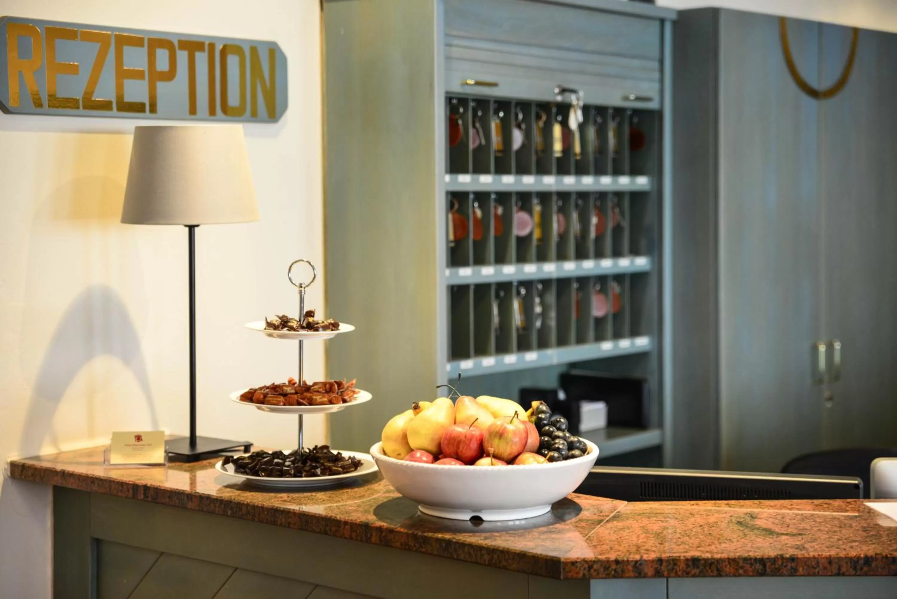 Lobby or reception in Boardinghouse Hotel Münchner Hof Pfarrkirchen