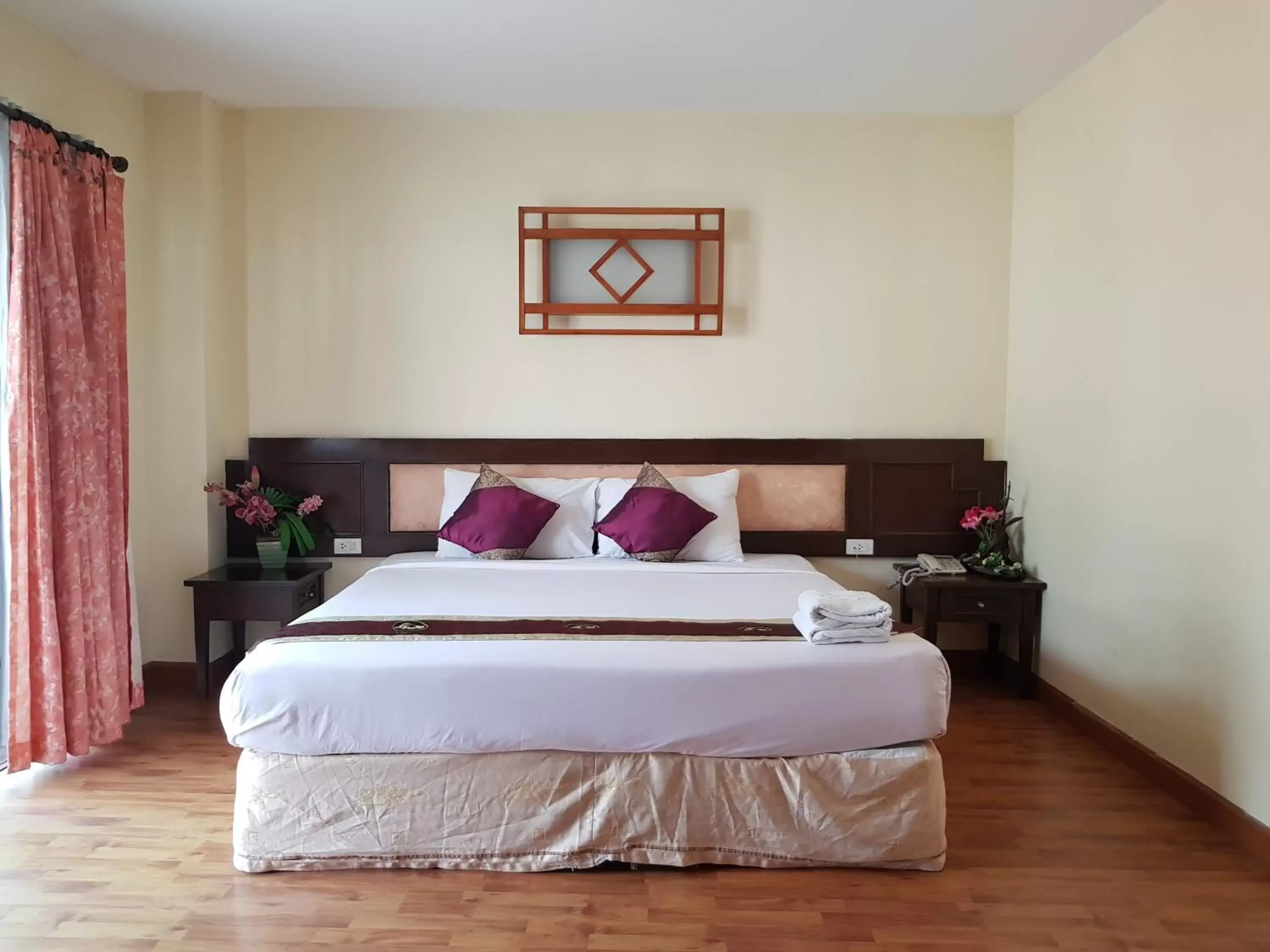 Bed in Pangviman Place Resotel SHA Plus