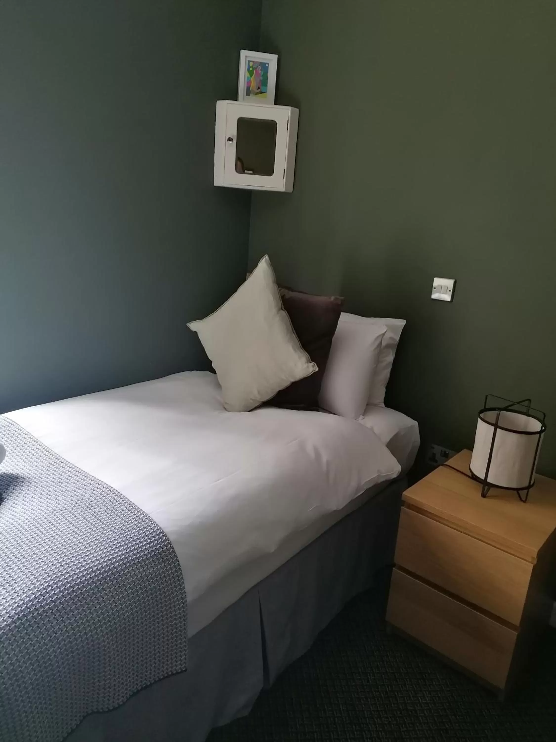 Bed in Old Ship Inn Hackney